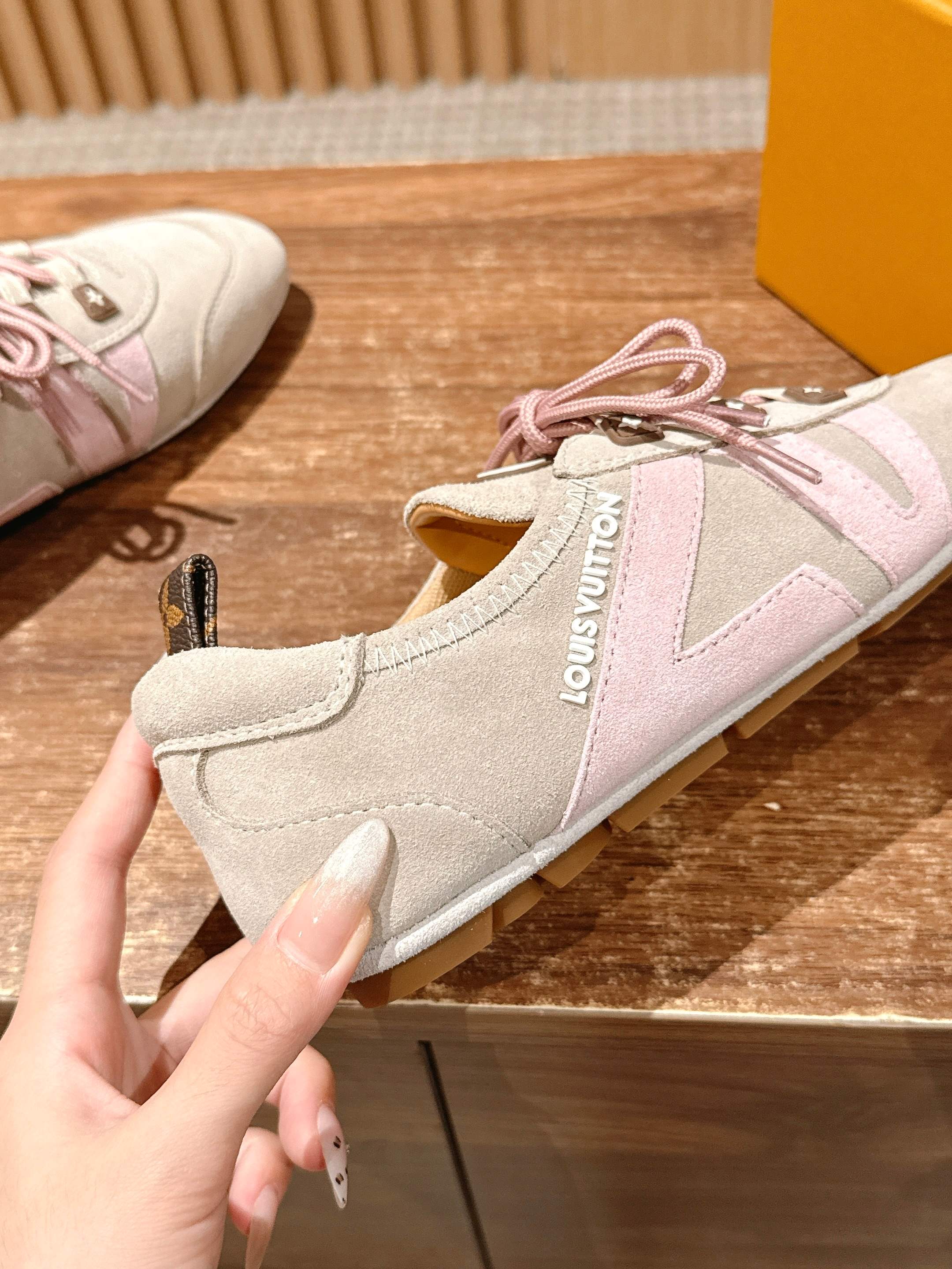Loui 25fw sneaker