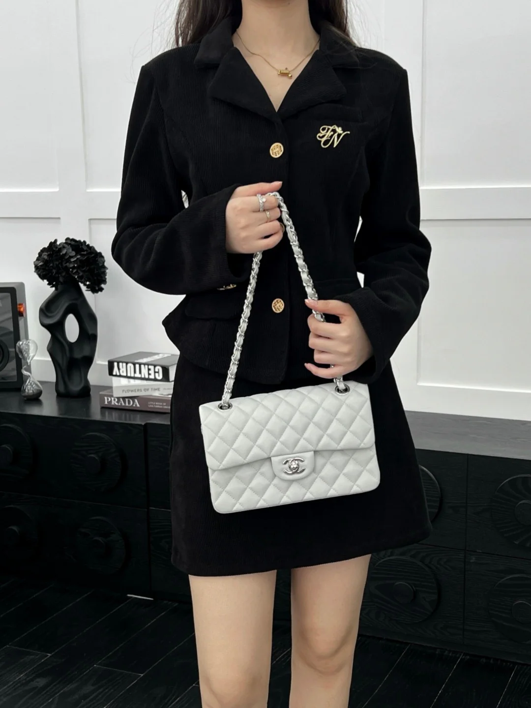 Chan cf23 chain shoulder bag