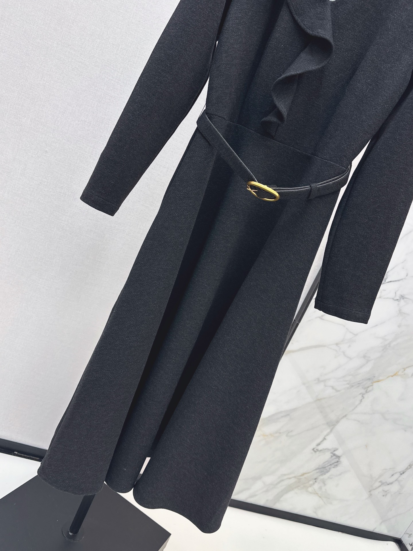 CD 26fw ruffle belted dress