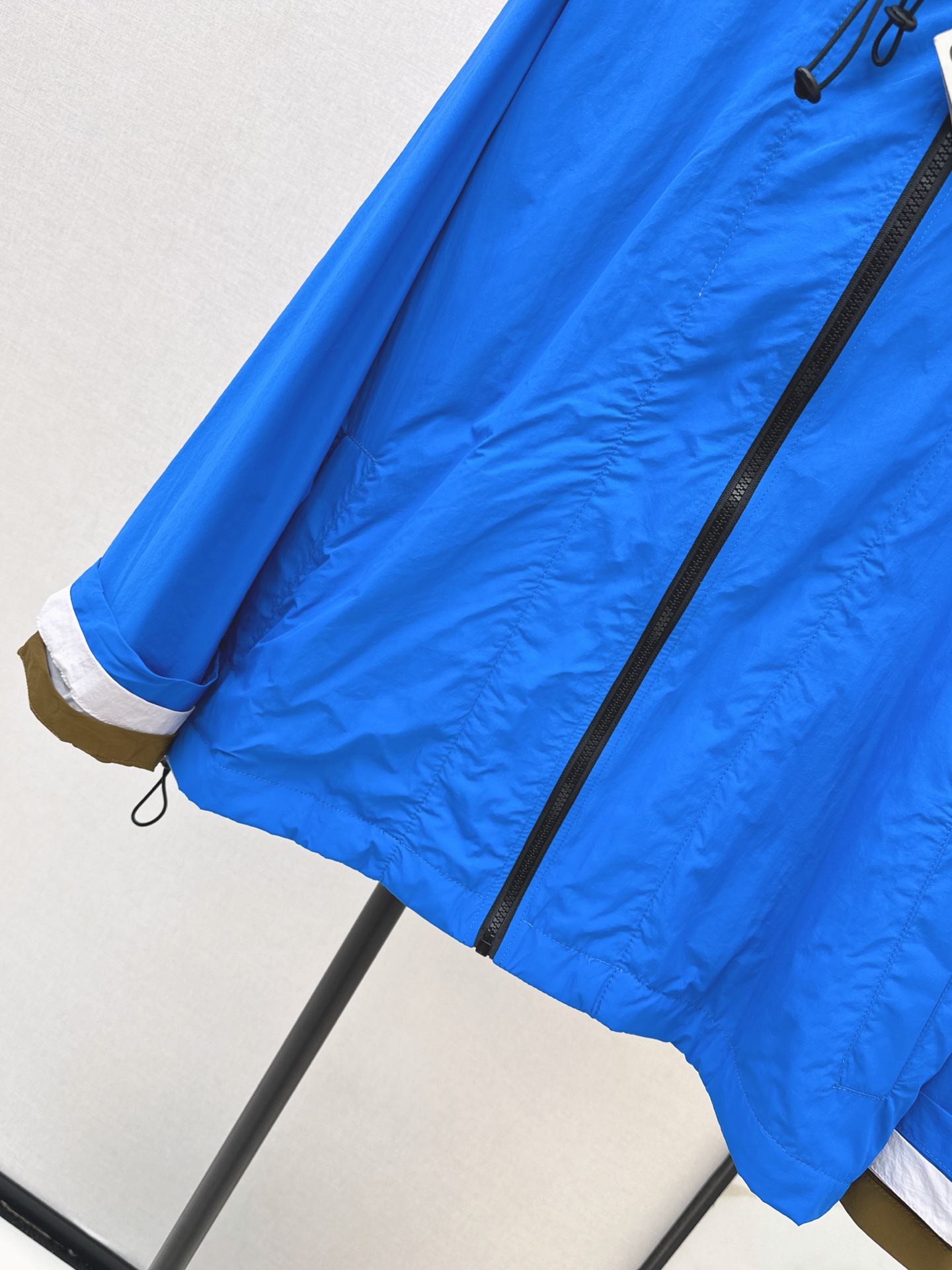 Loe 26fw hooded zipper jacket