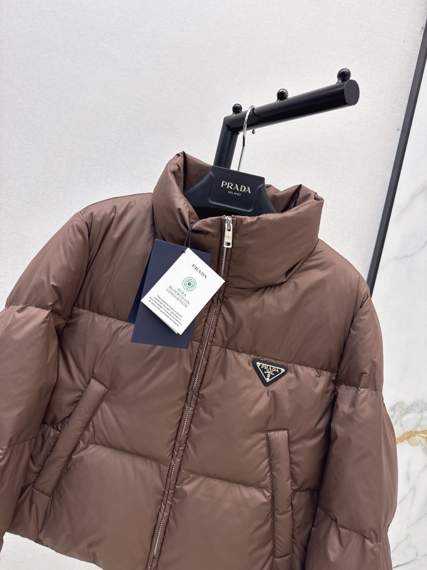 Pra 26fw cropped down jacket
