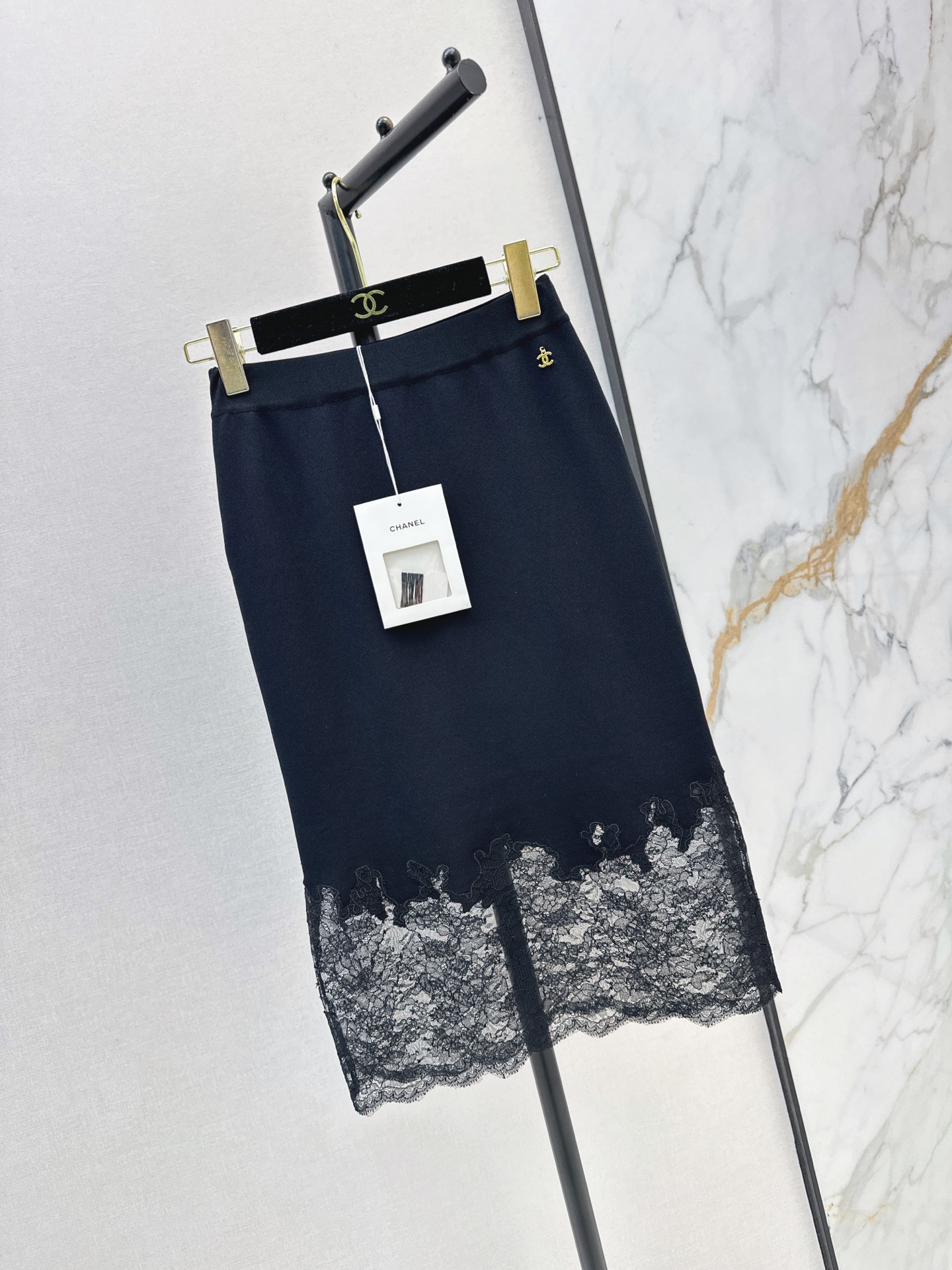 Chan 26fw contract lace skirt