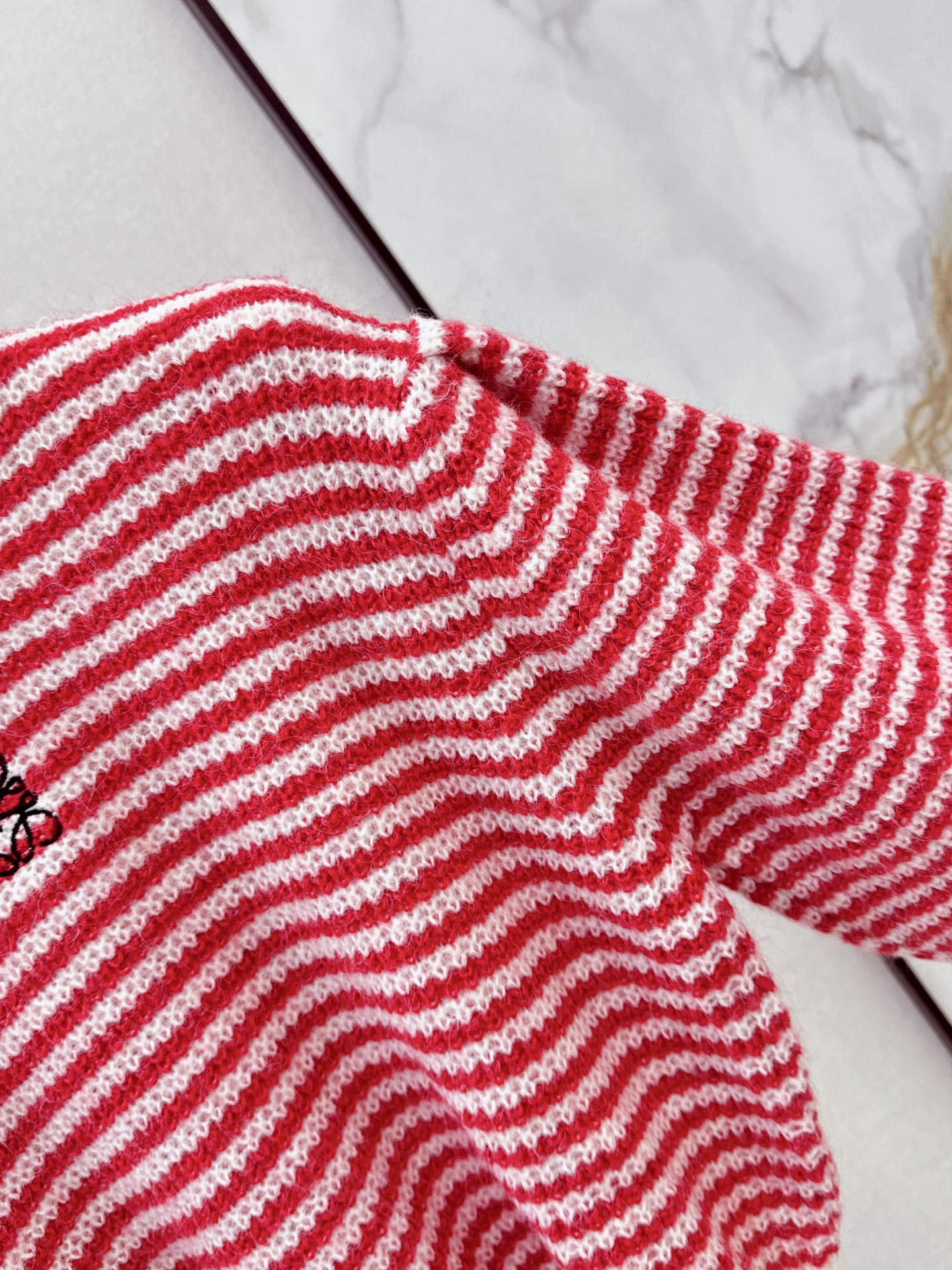 Loe 26fw stripe cropped knitwear