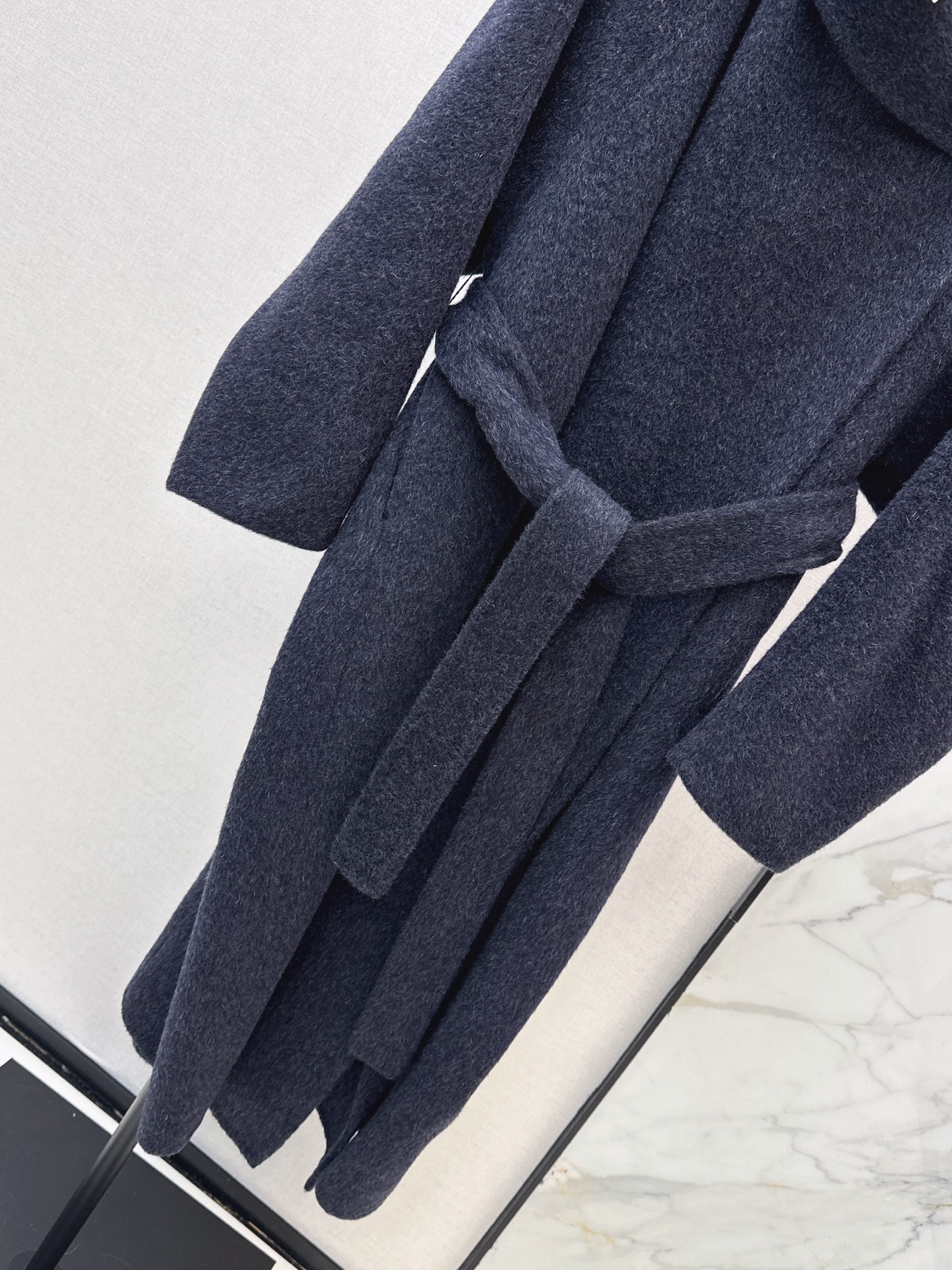 Max 26fw woolen belted overcoats