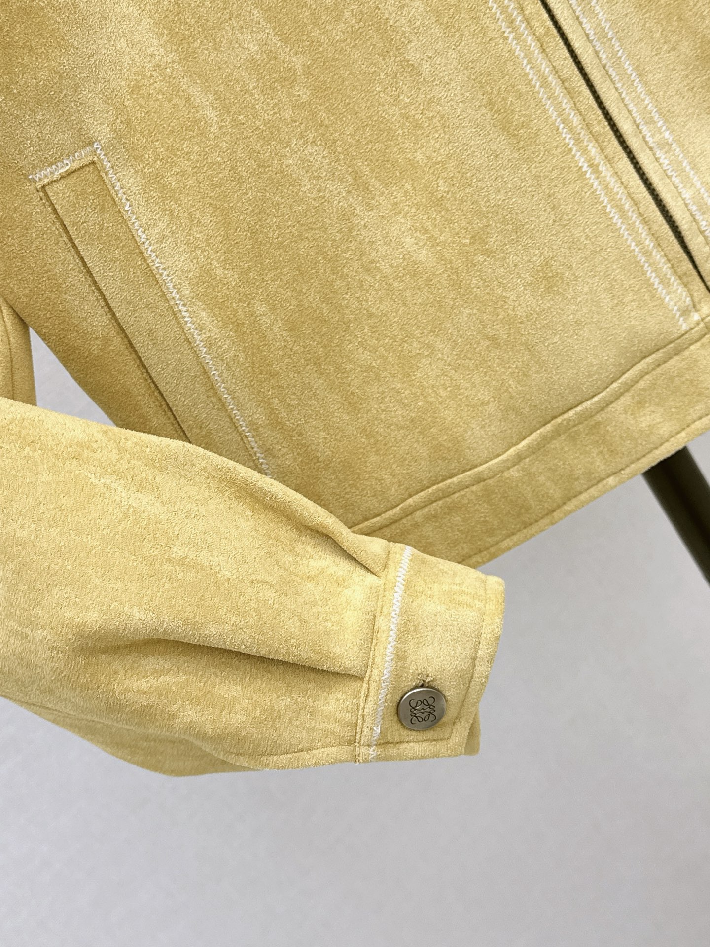 Loe 26fw suede-fleece jacket