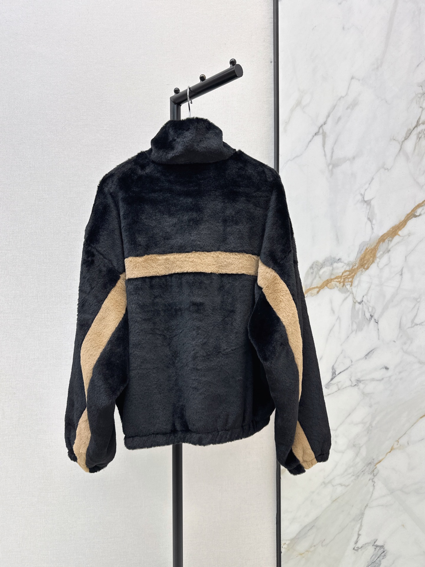 Sain 26fw contrast-panel plush fleece zip jacket