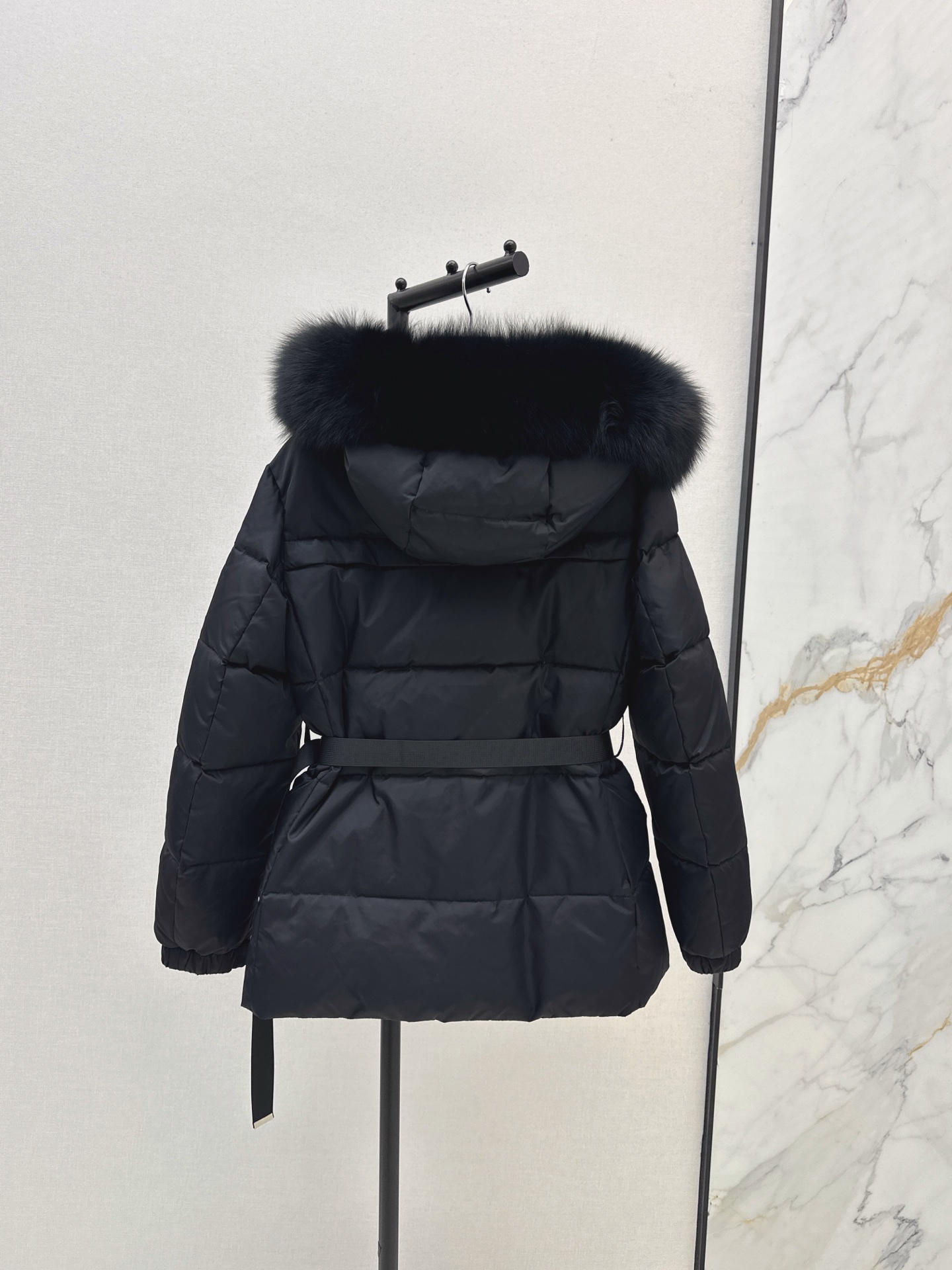 Pra 26fw hooded down jacket