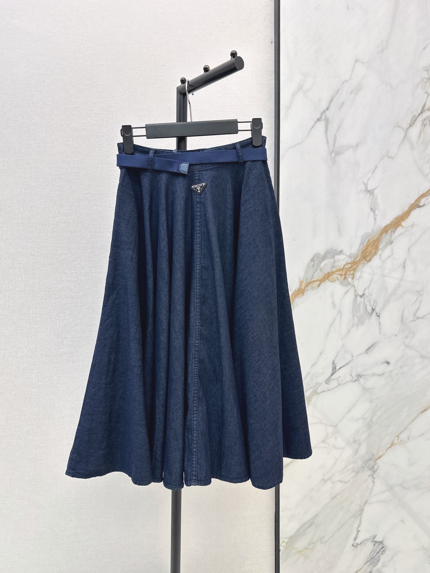 Pra 26fw denim pleated skirt