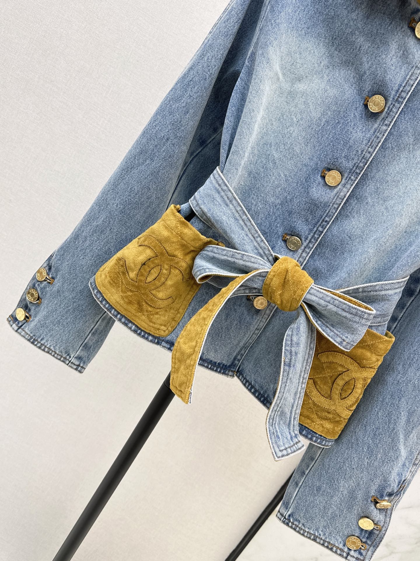 Chan 26fw belted denim jacket