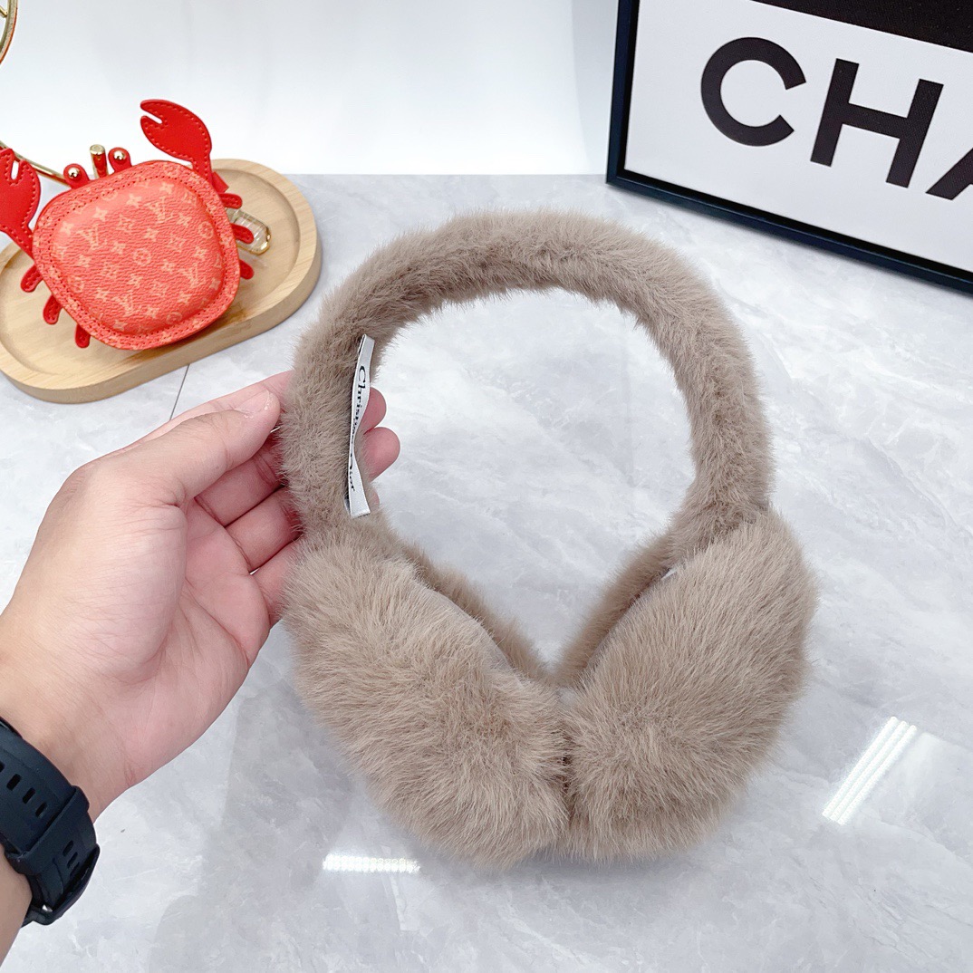 CD 26fw fluffy fur-look earmuffs