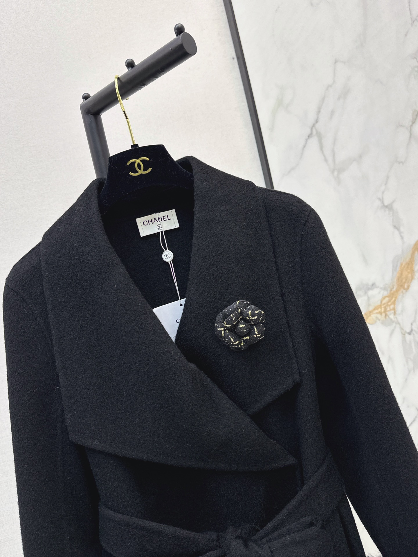Chan 26fw belted long coat with fur-effect cuffs
