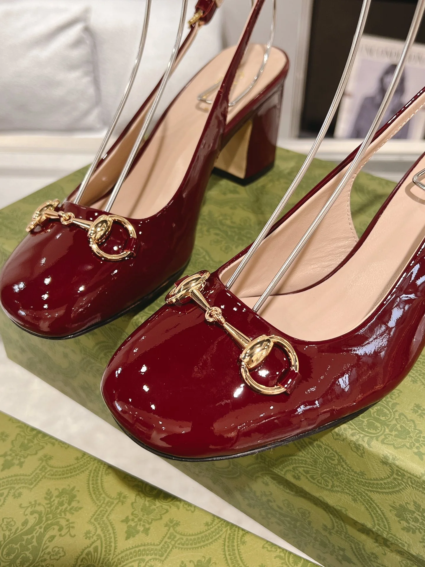 Gucc 26ss slingback chunky heel