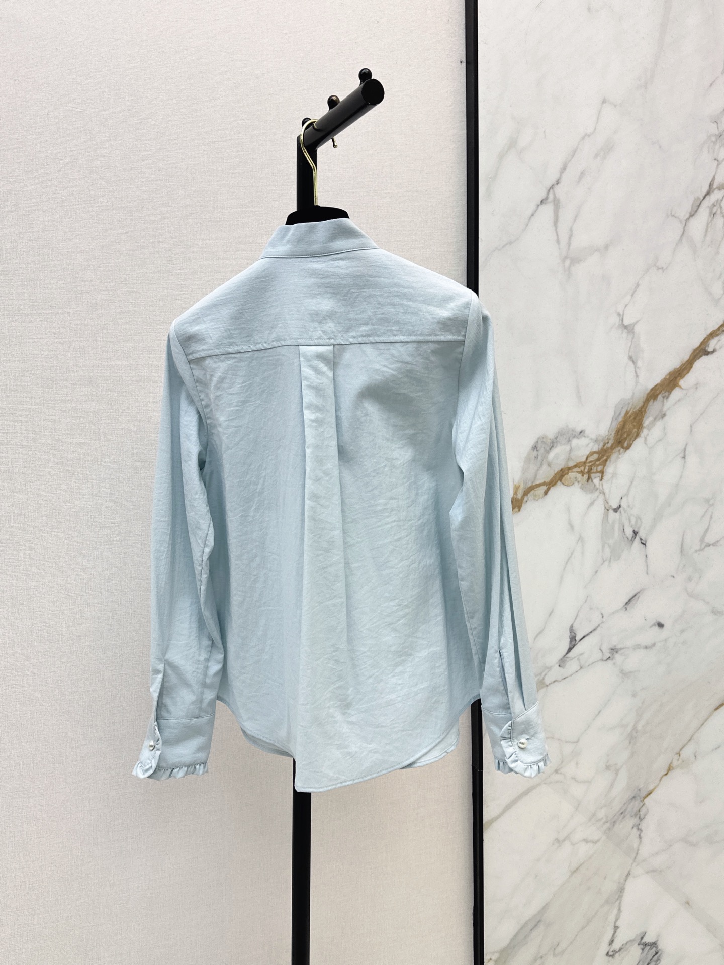 Chan 26fw ruffle ribbon shirt