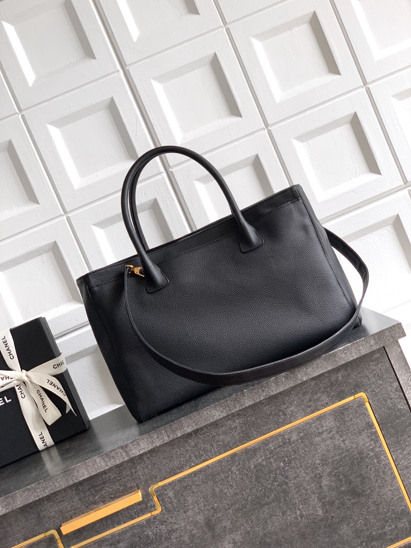 Chan 26fw cerf tote bag