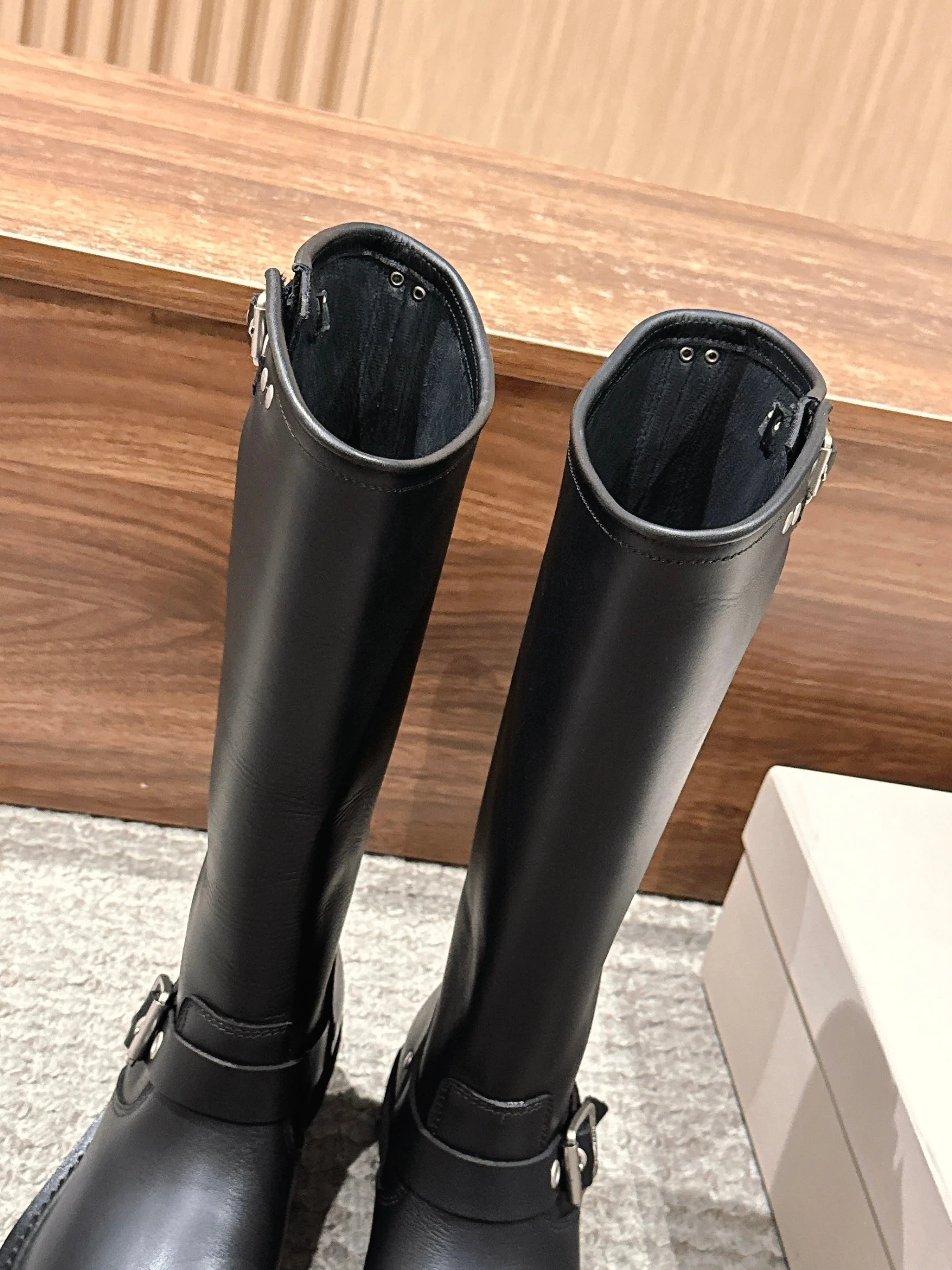 Gold 25fw boots