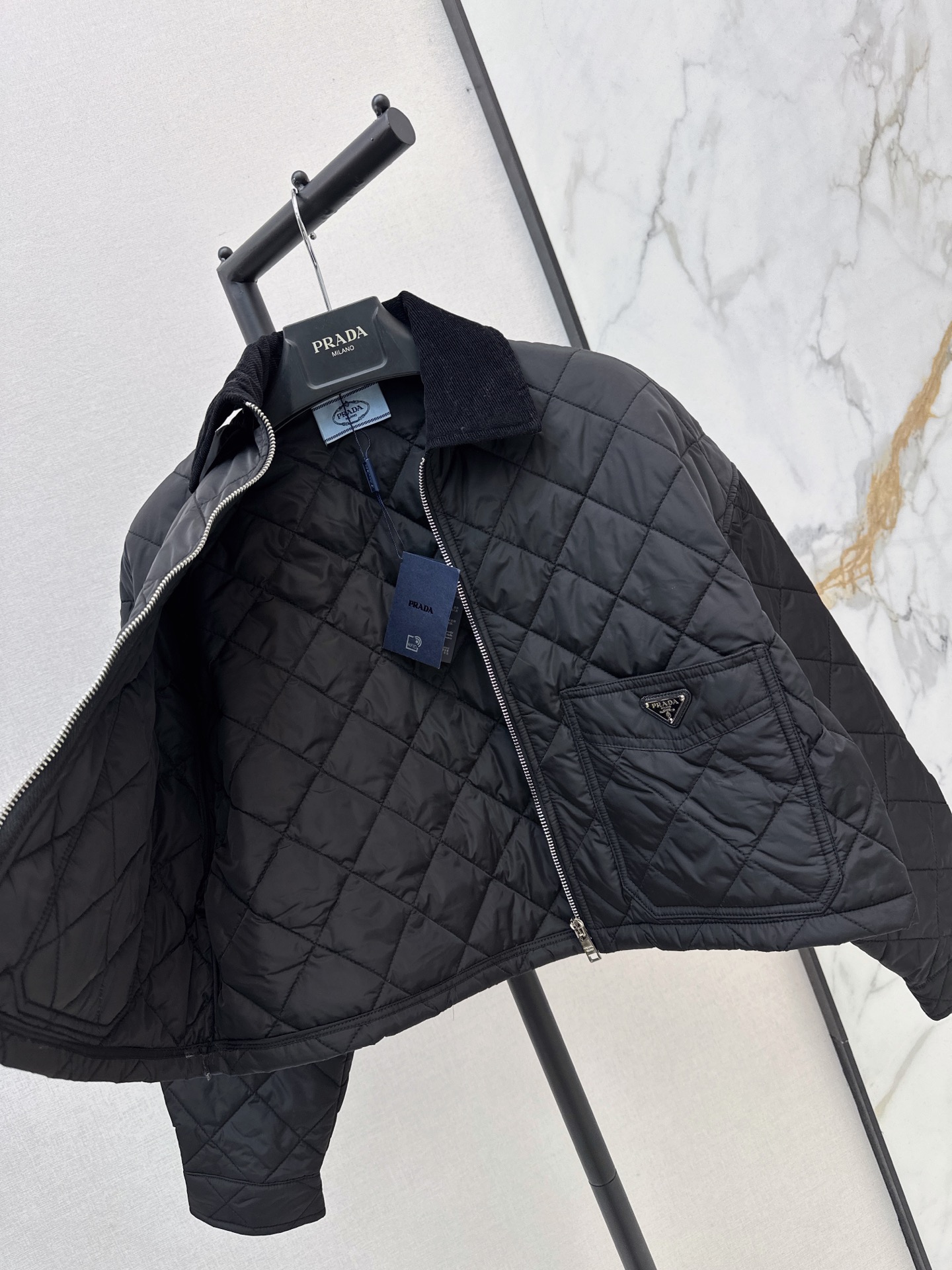 Pra 26fw cropped padded jacket