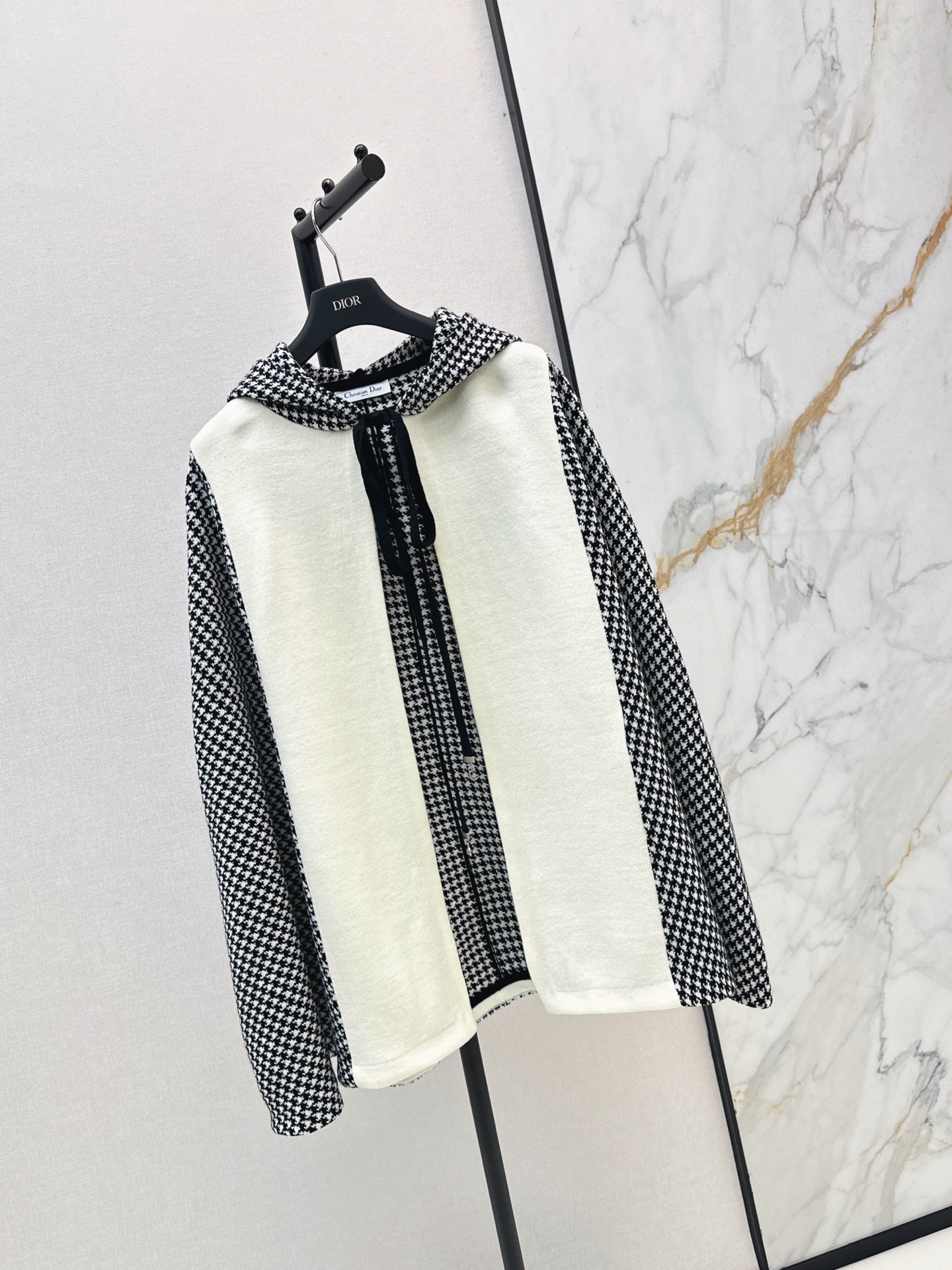 CD 26fw hooundstooth knit contract hooded cape jacket