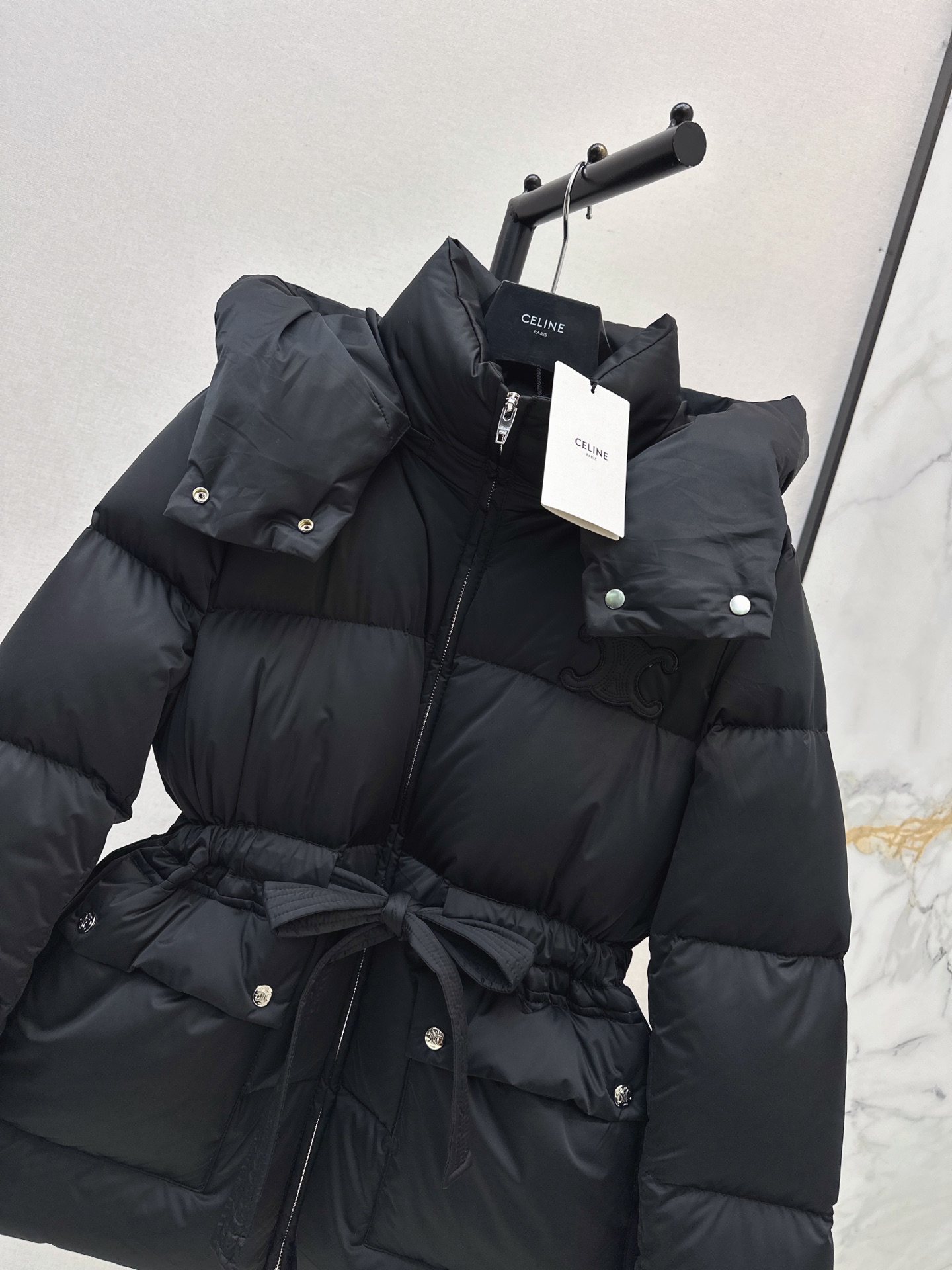 Celi 26fw hooded belted down jacket