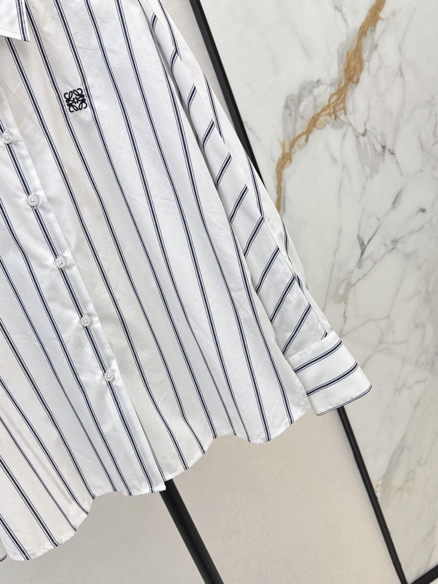Loui 26fw stripe shirt