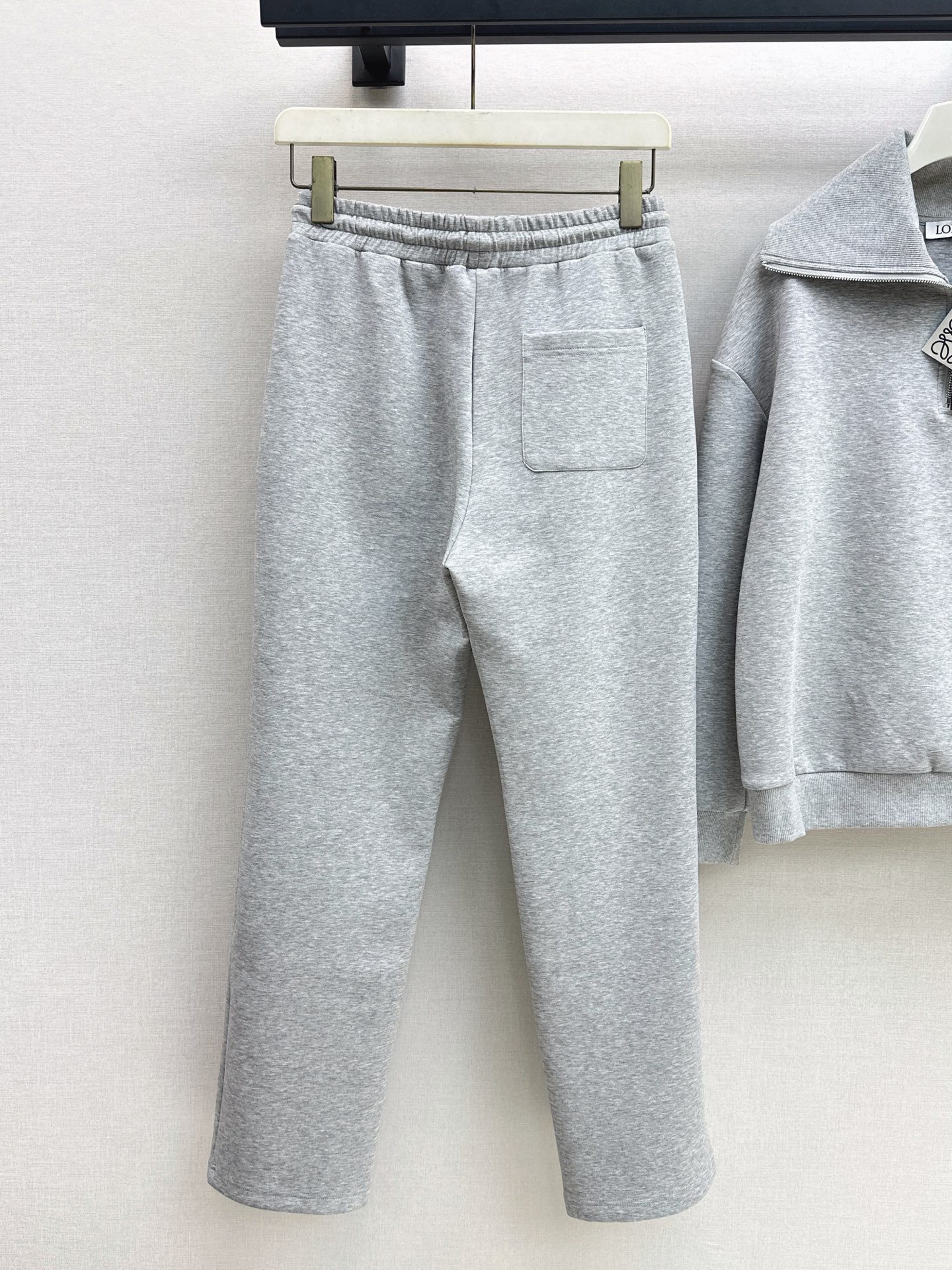 Loe 26fw half-zip sweatshirt pants sets