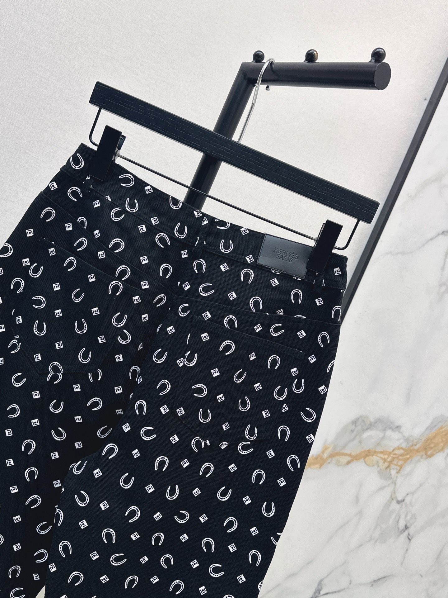 Her 26fw print pants