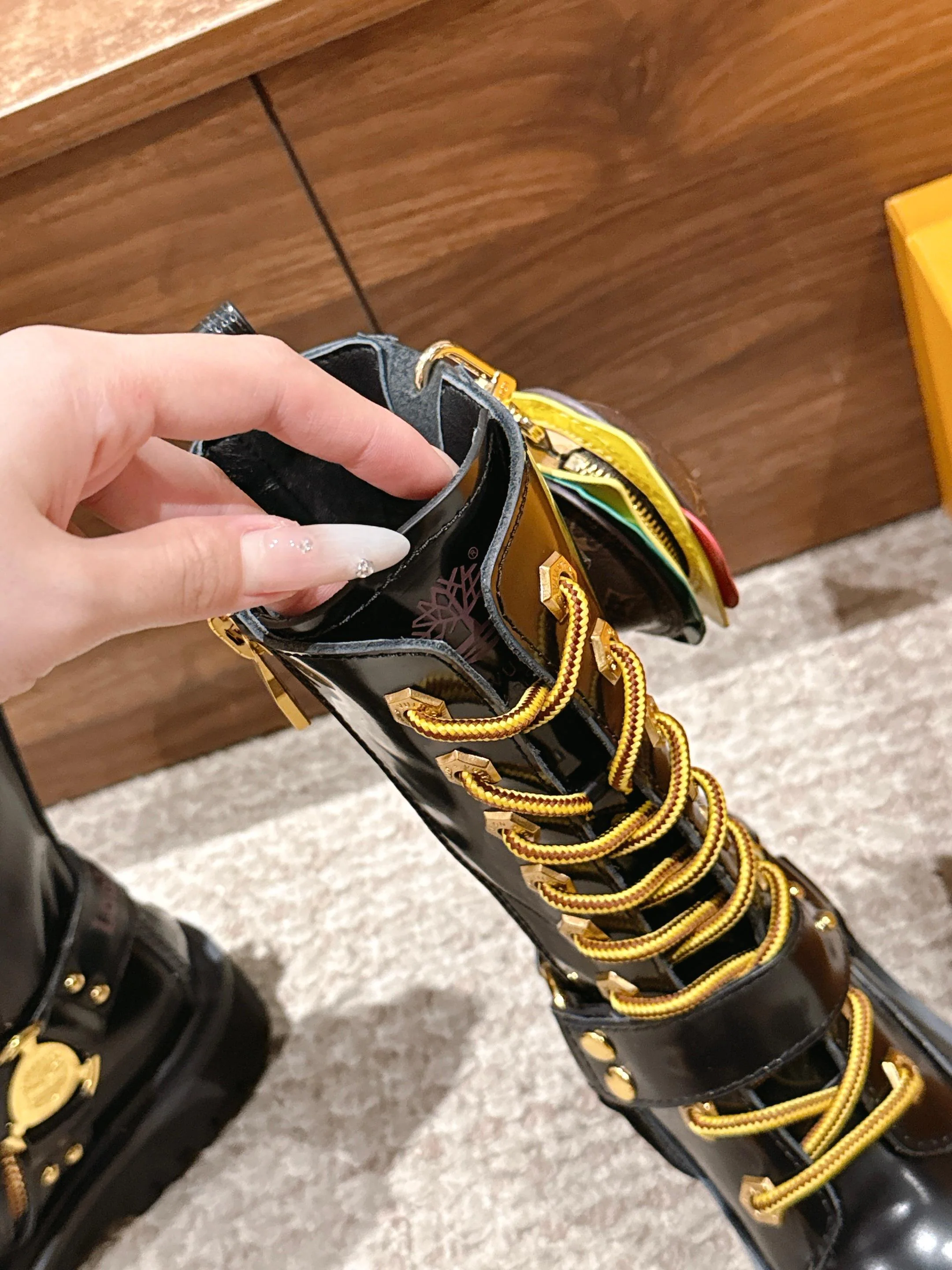 Loui 25fw biker boots