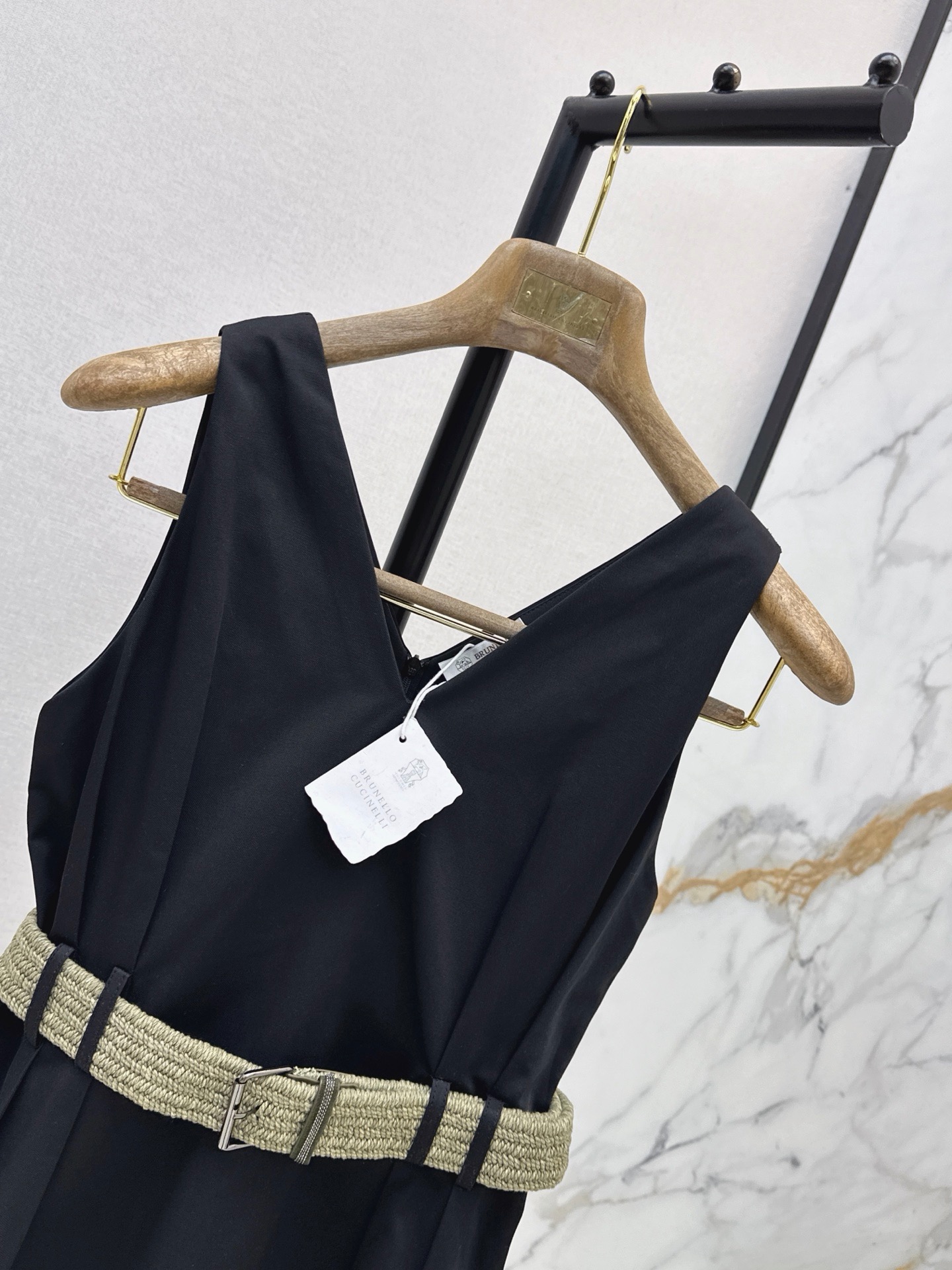Brun 26ss sleeveless belted dress