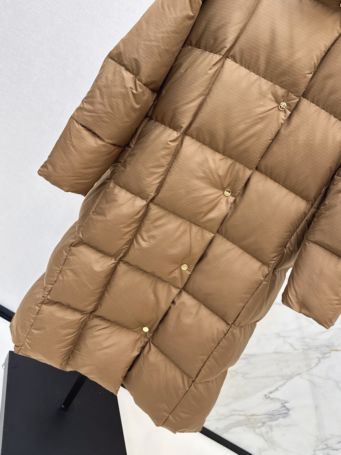 Max 26fw hooded long down jacket