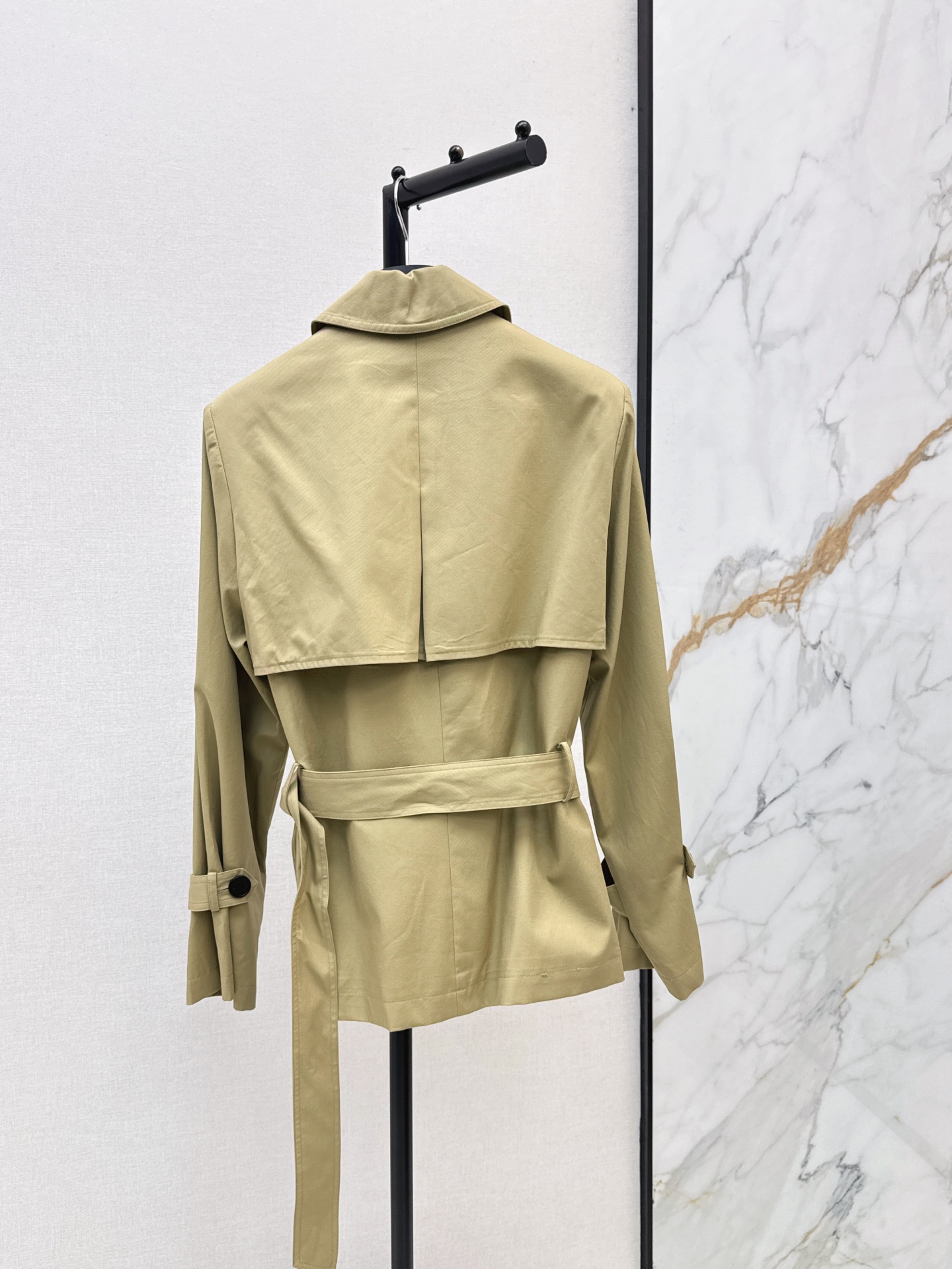 CD 26fw belted trench coats