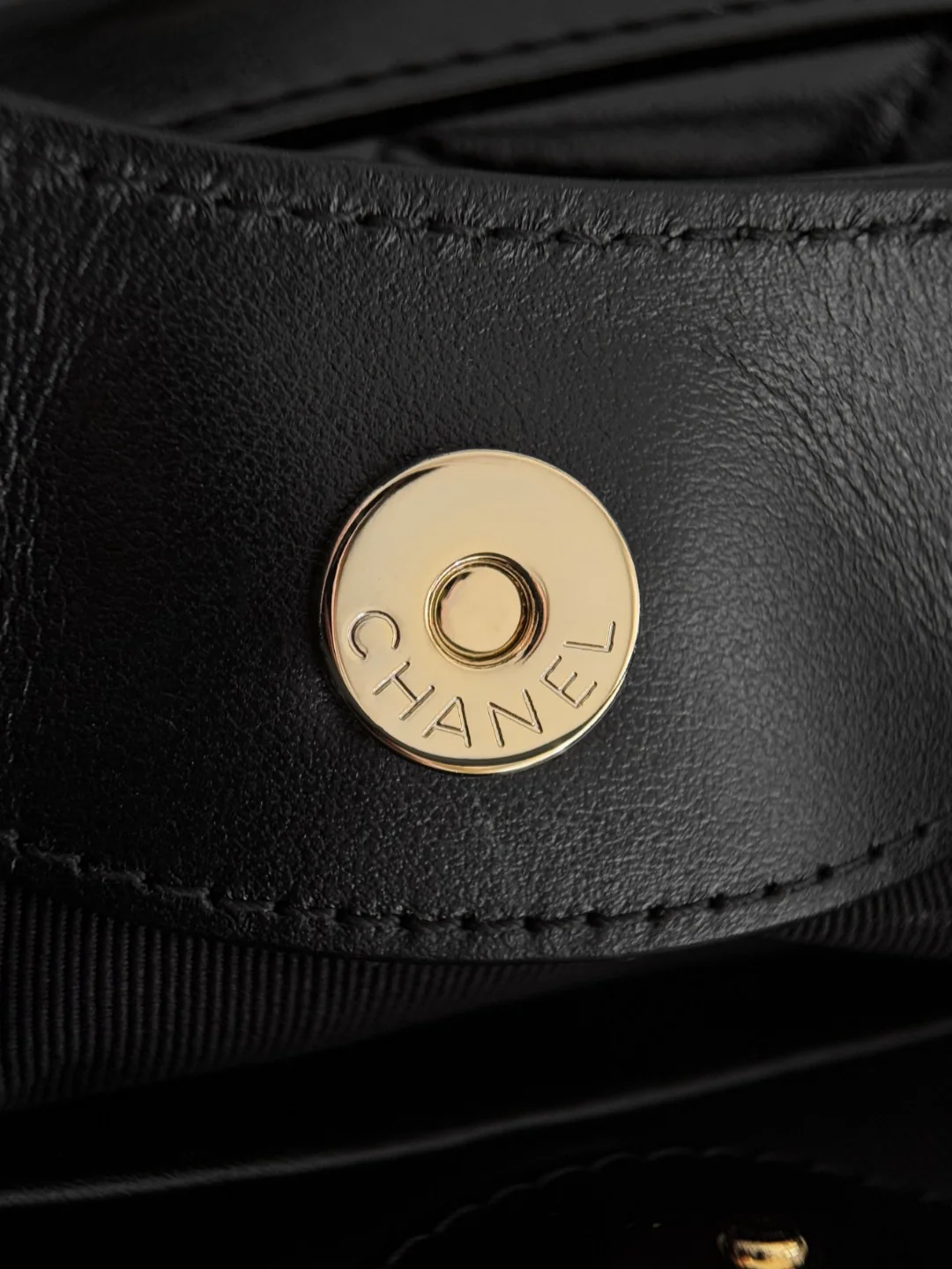Chan 31bag nano shoulder bags