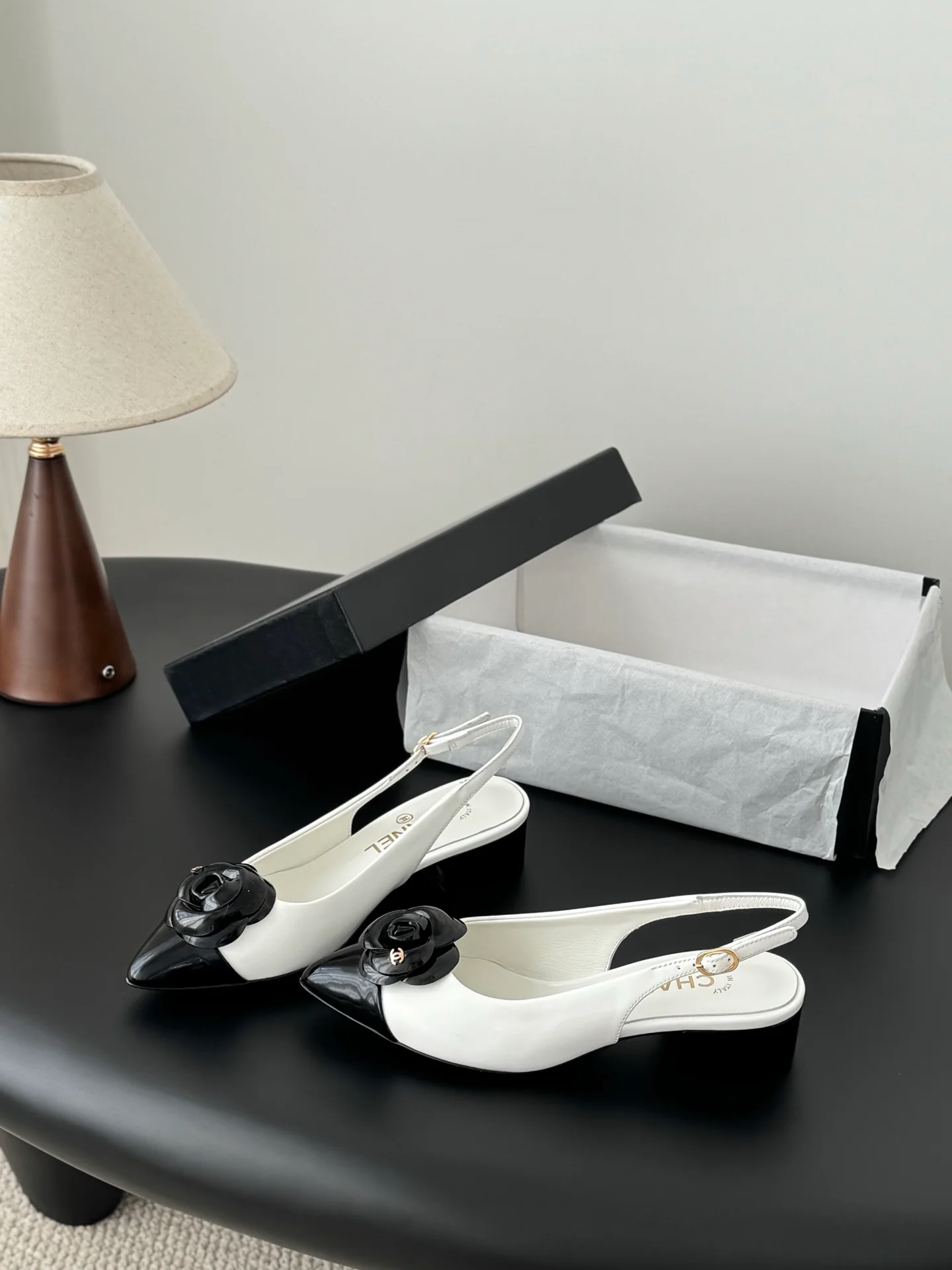 Chan 26ss slingback flats