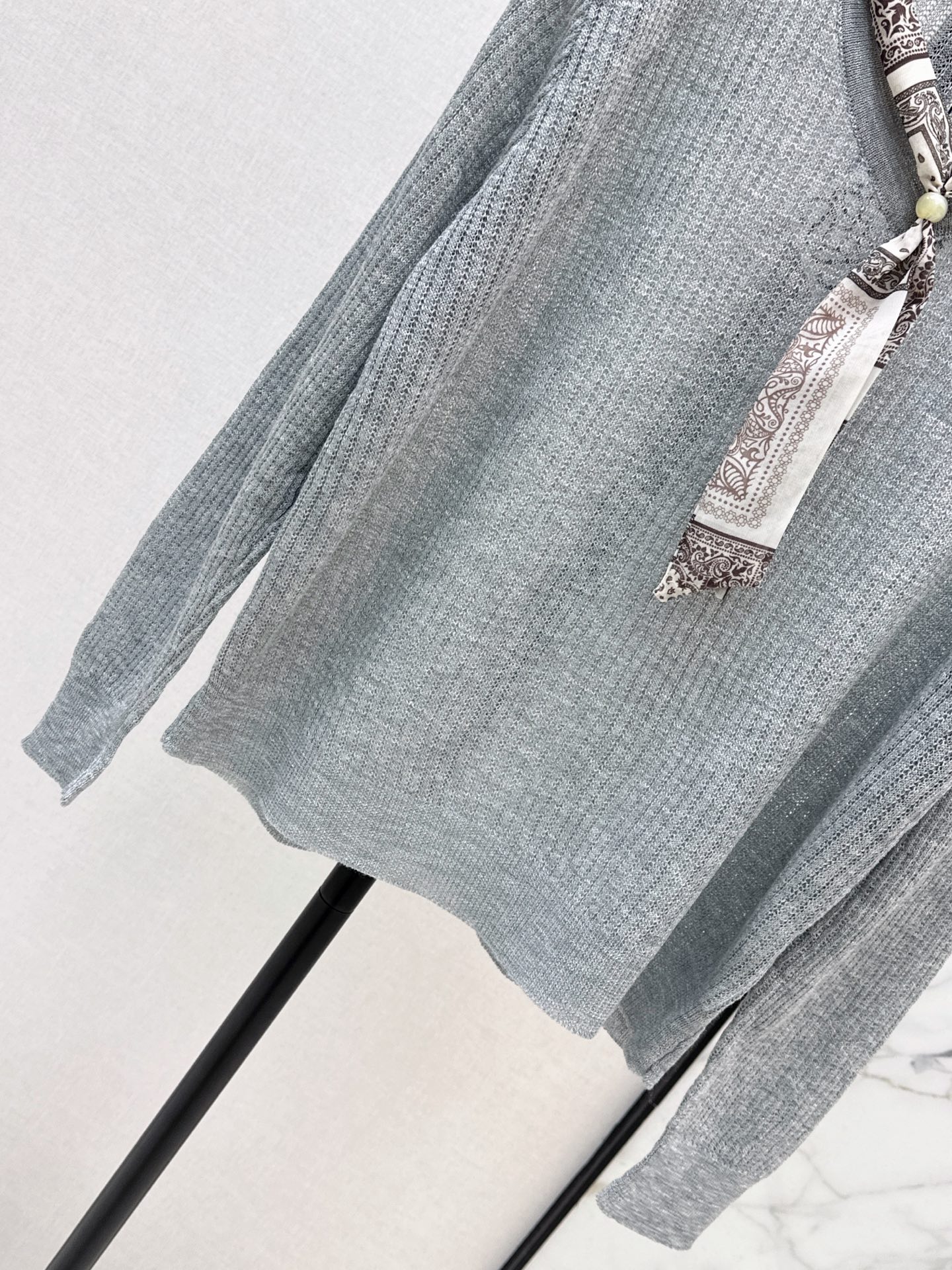 Loe 26fw scraf knit sweater