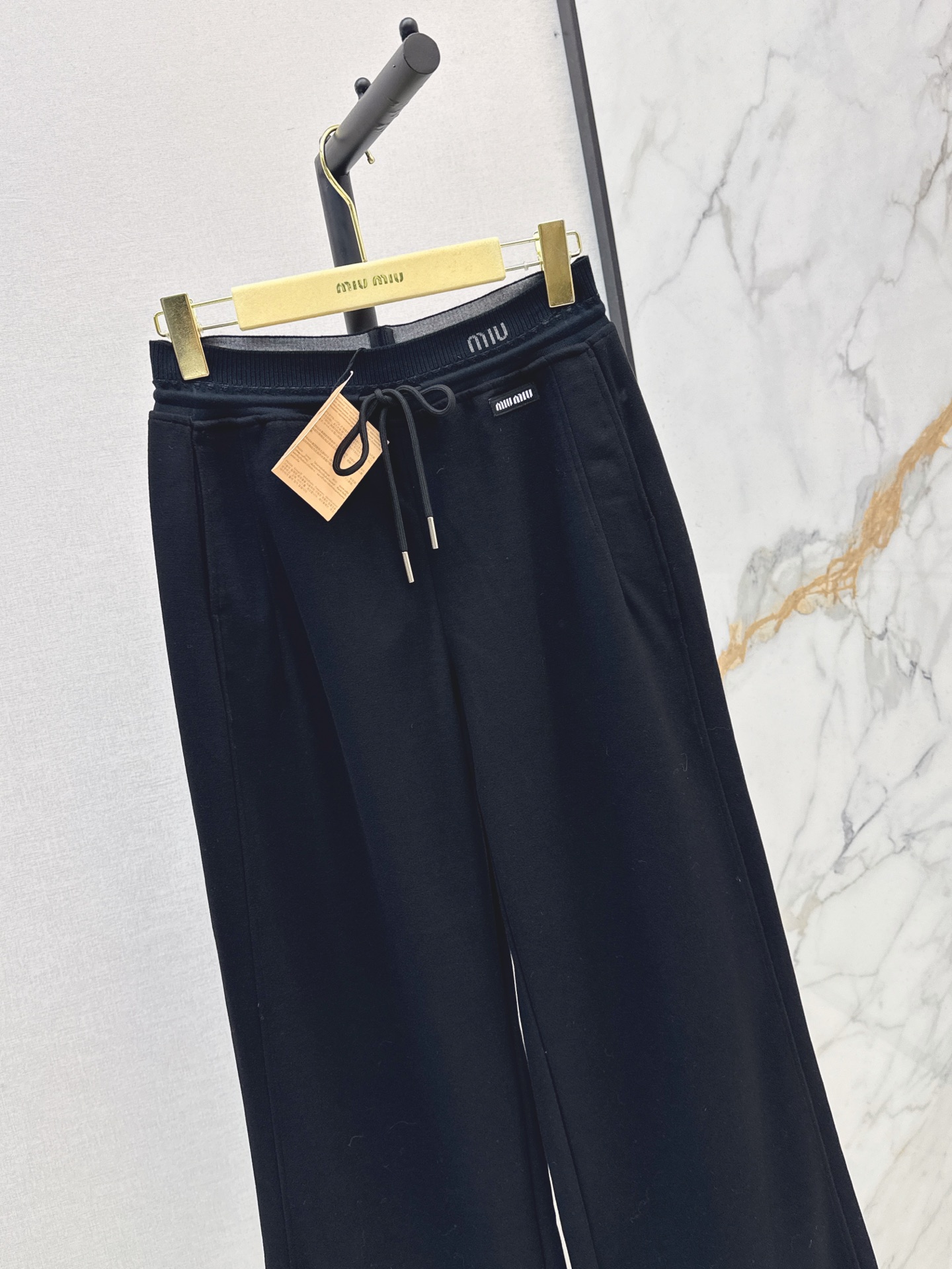 Miu 26fw darwstring pants sets