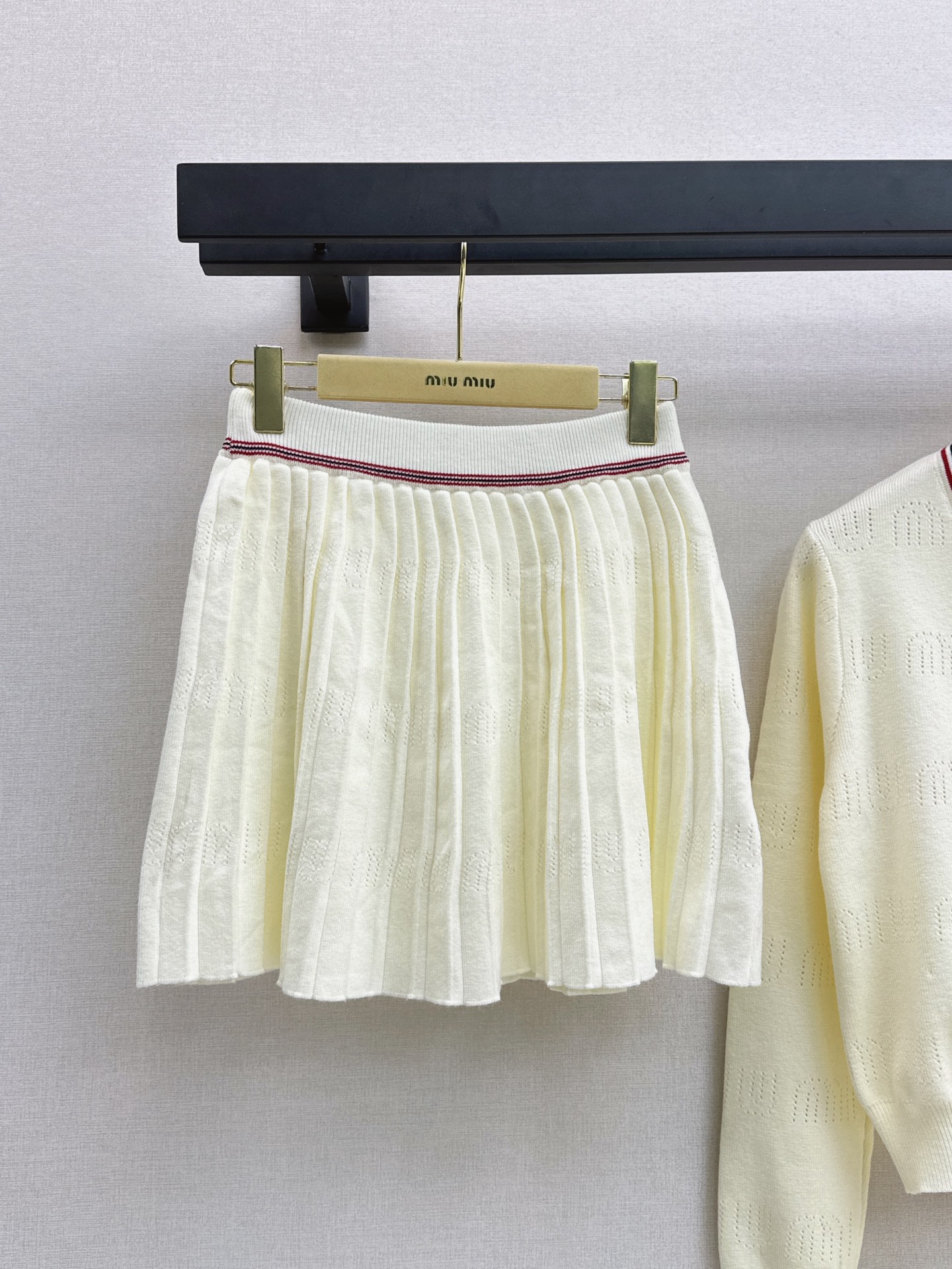 Miu 26fw knit cardigan pleated skirt sets
