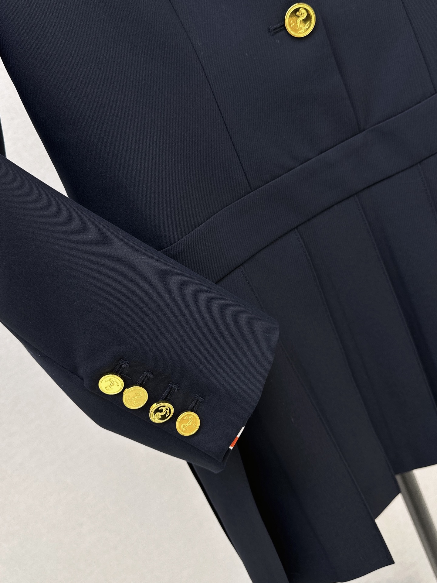 Thom 26fw contract pleated dress