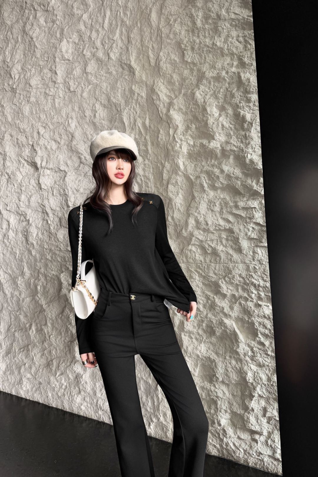 Loui 26fw basic tee
