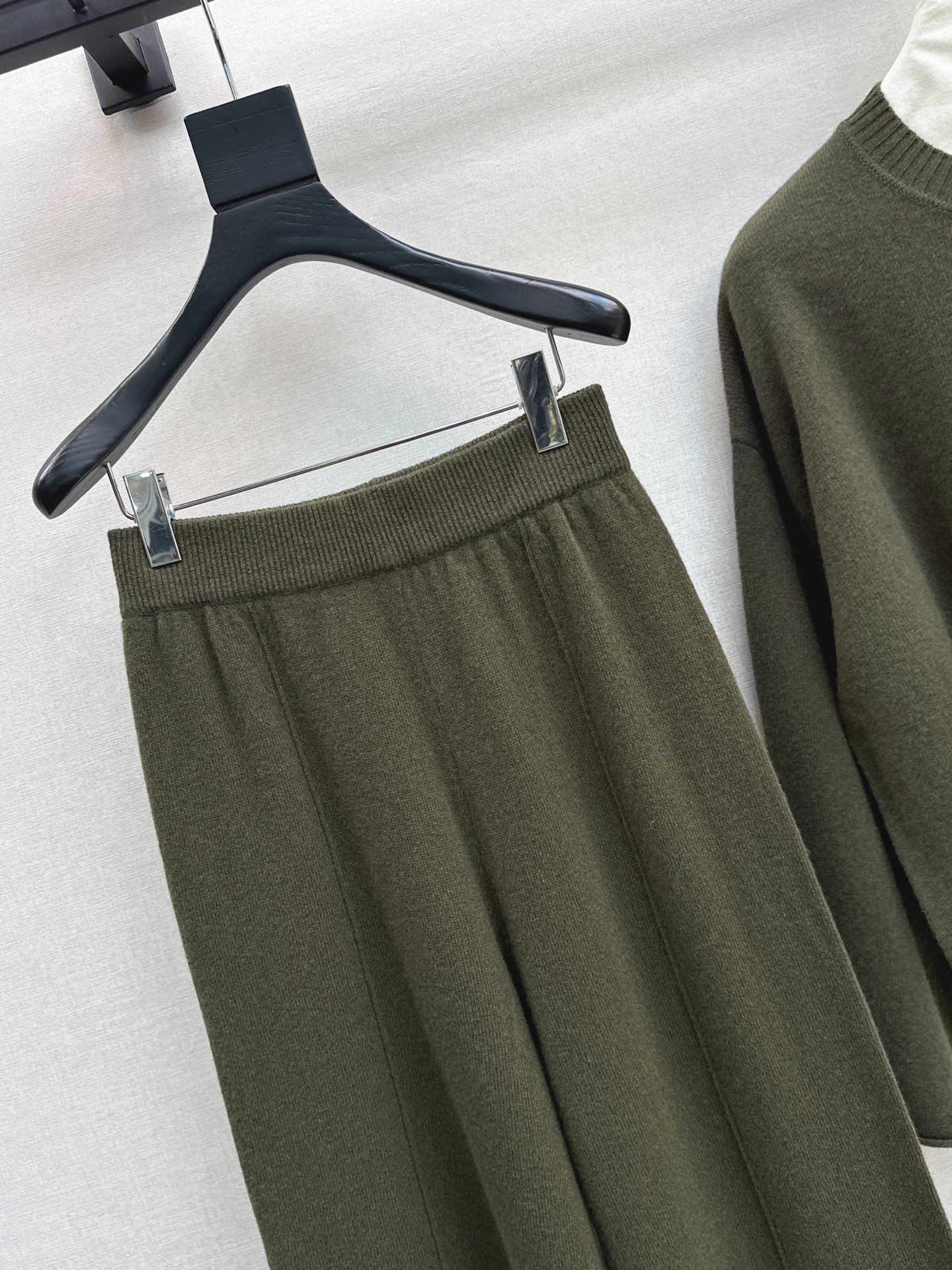 Max 26fw wool sweater pants sents