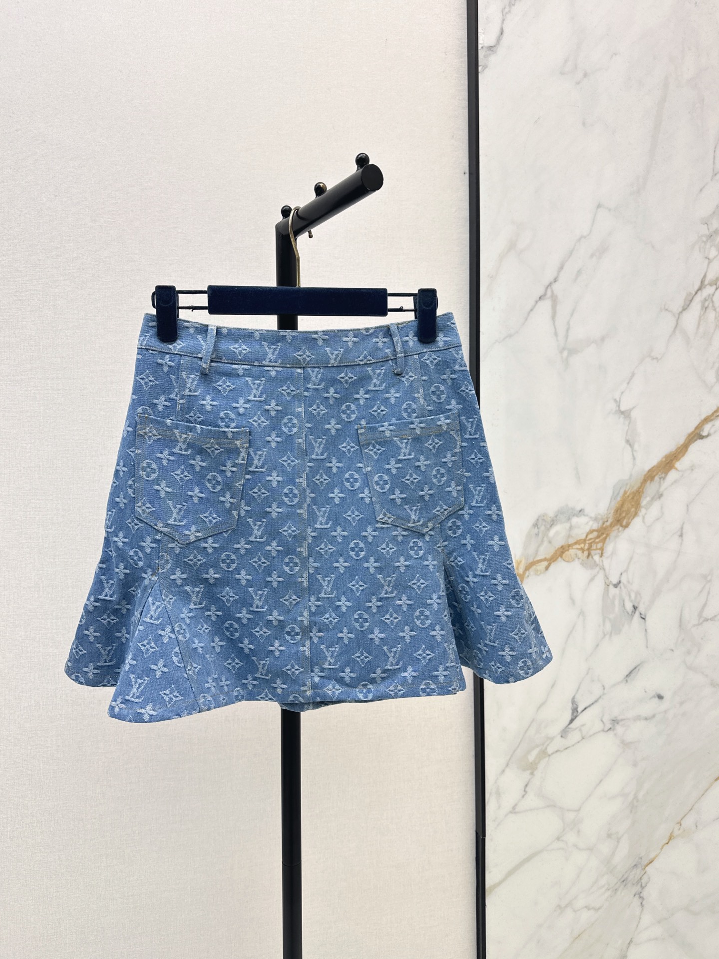Loui 26fw denim skirt