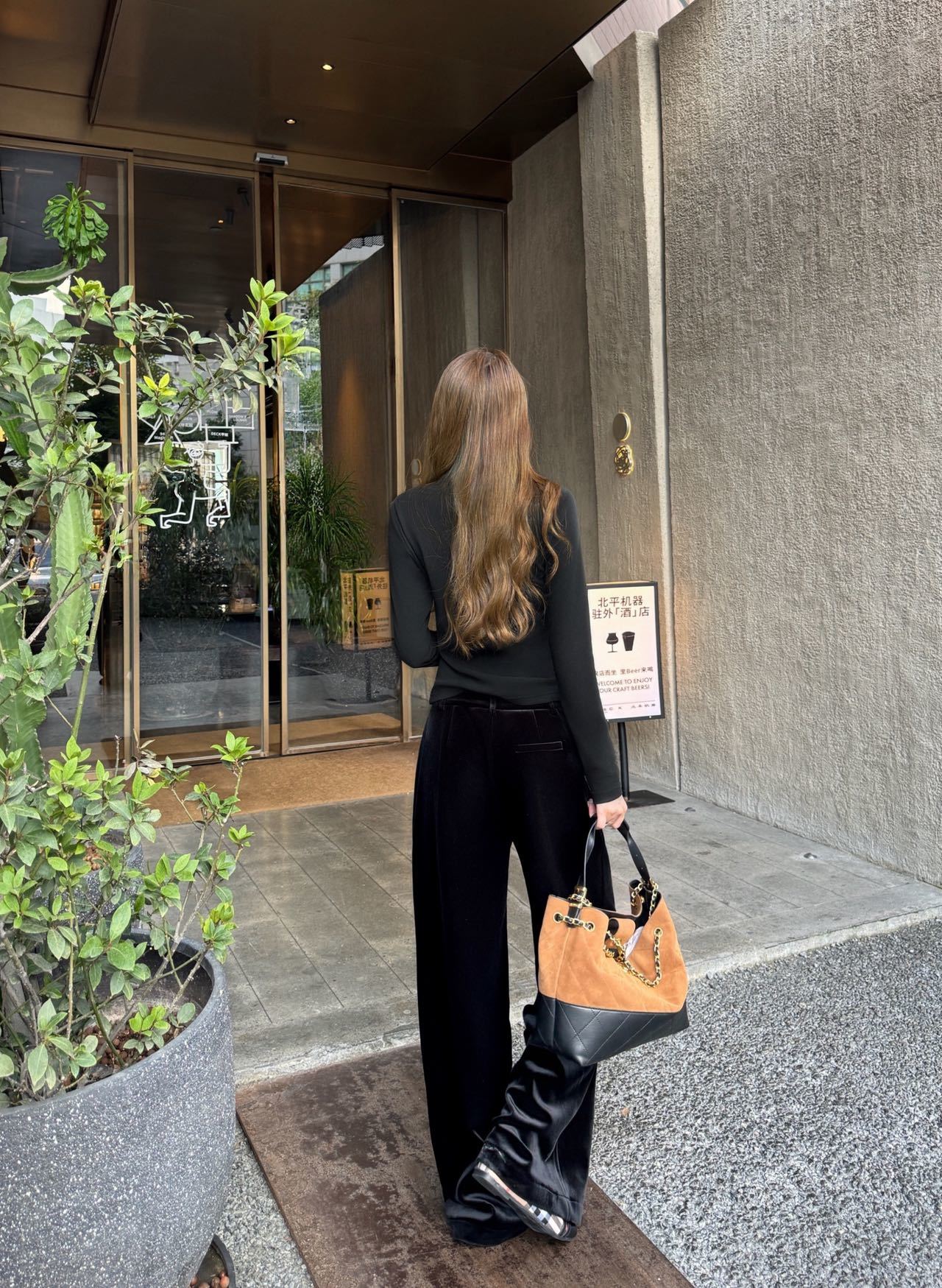 Guc 26fw velvet wide leg pants