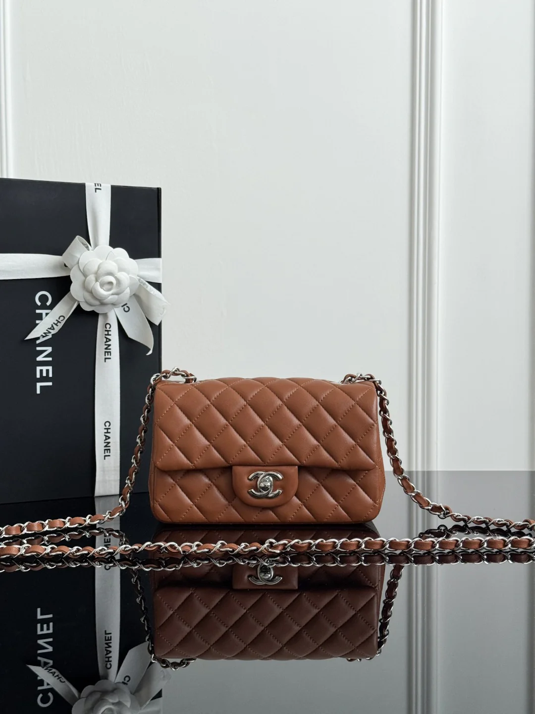 Chan cf20 chain shoulder bag