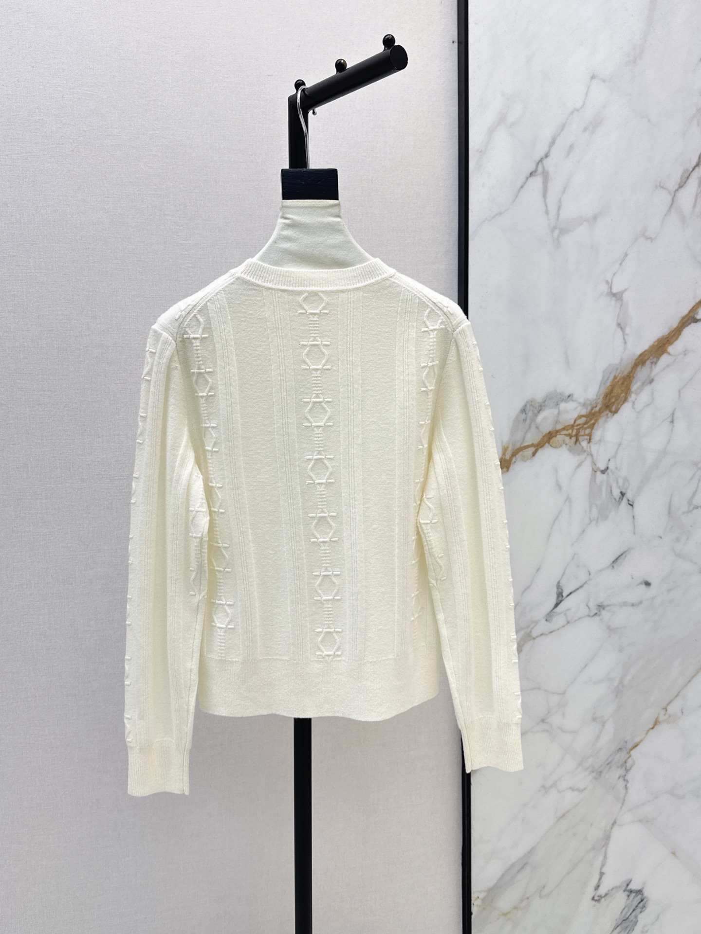 Her 26fw cable sweater