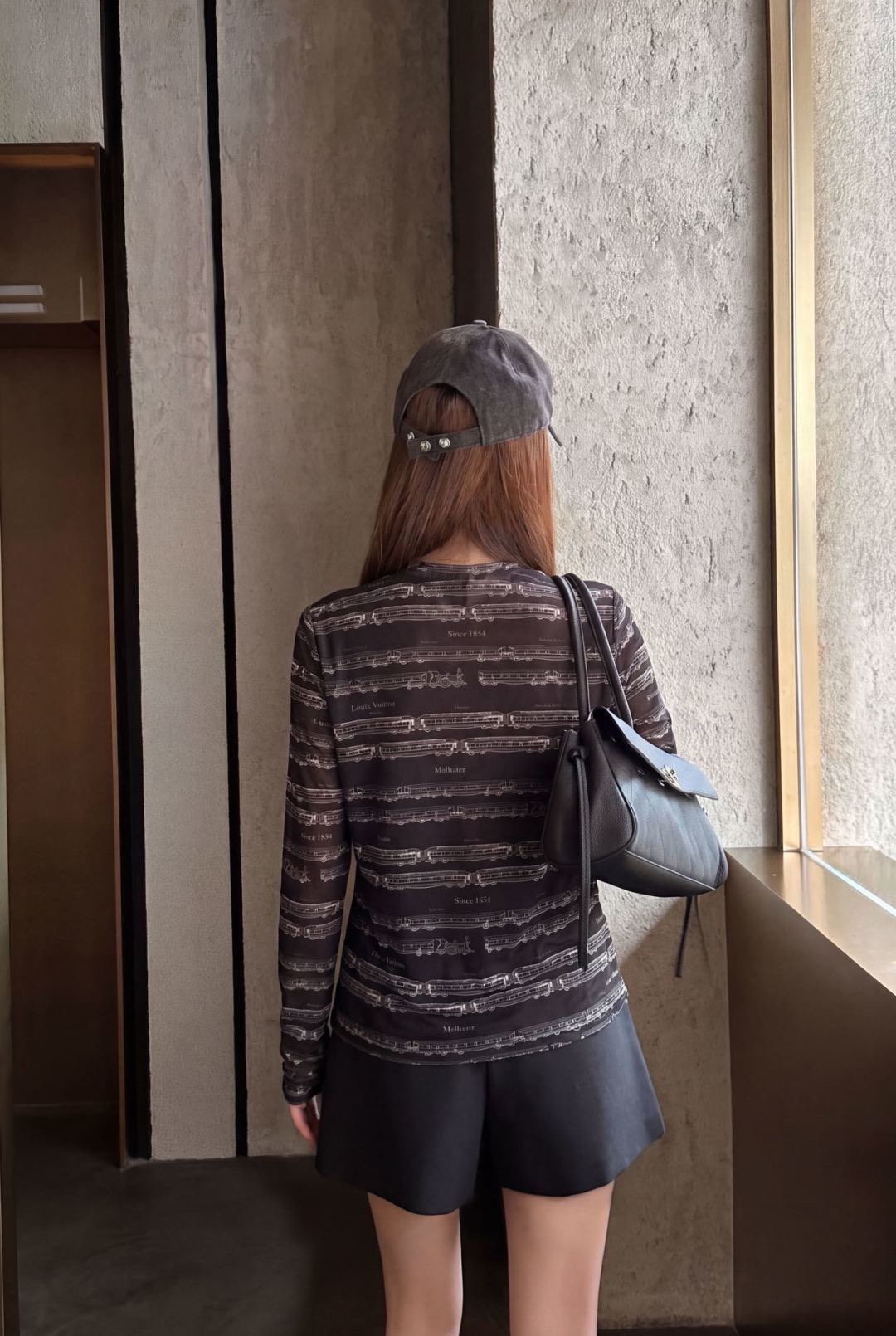 Loui 26fw mesh basic tee