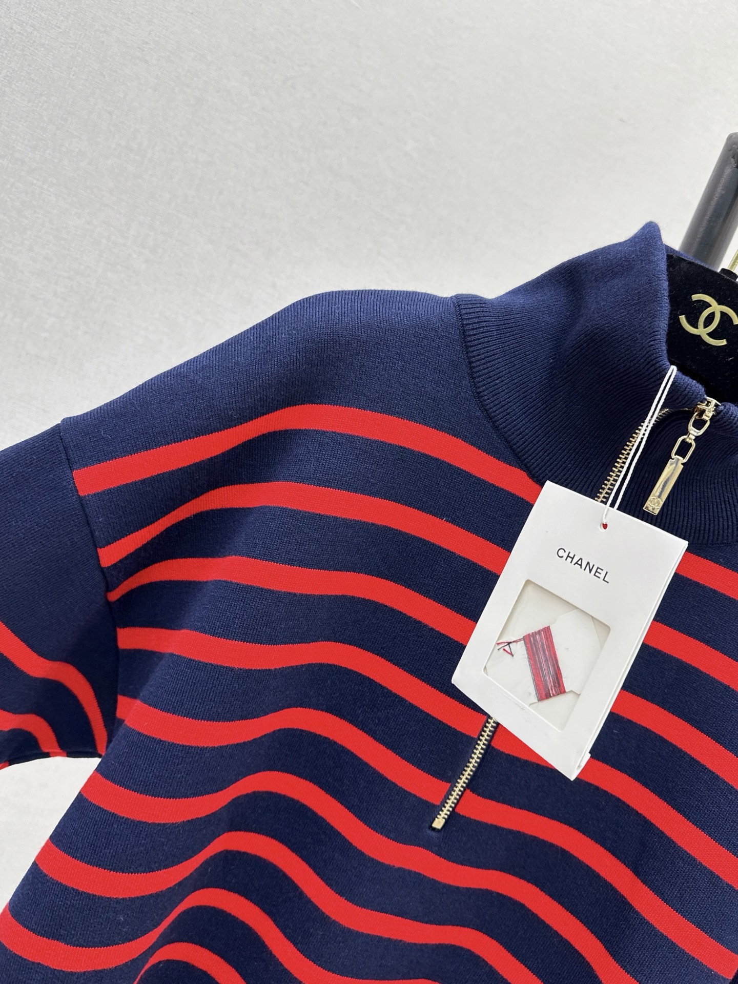 Chan 26fw stripe zip-up knit sweater