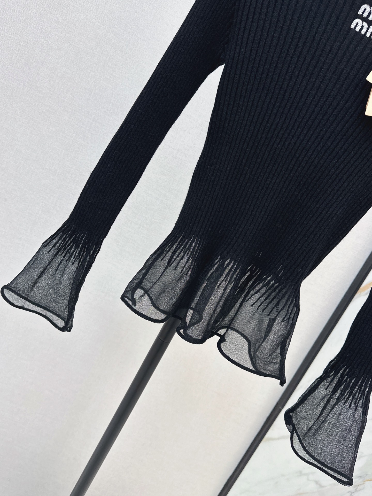 Miu 26fw contract mest knitwear