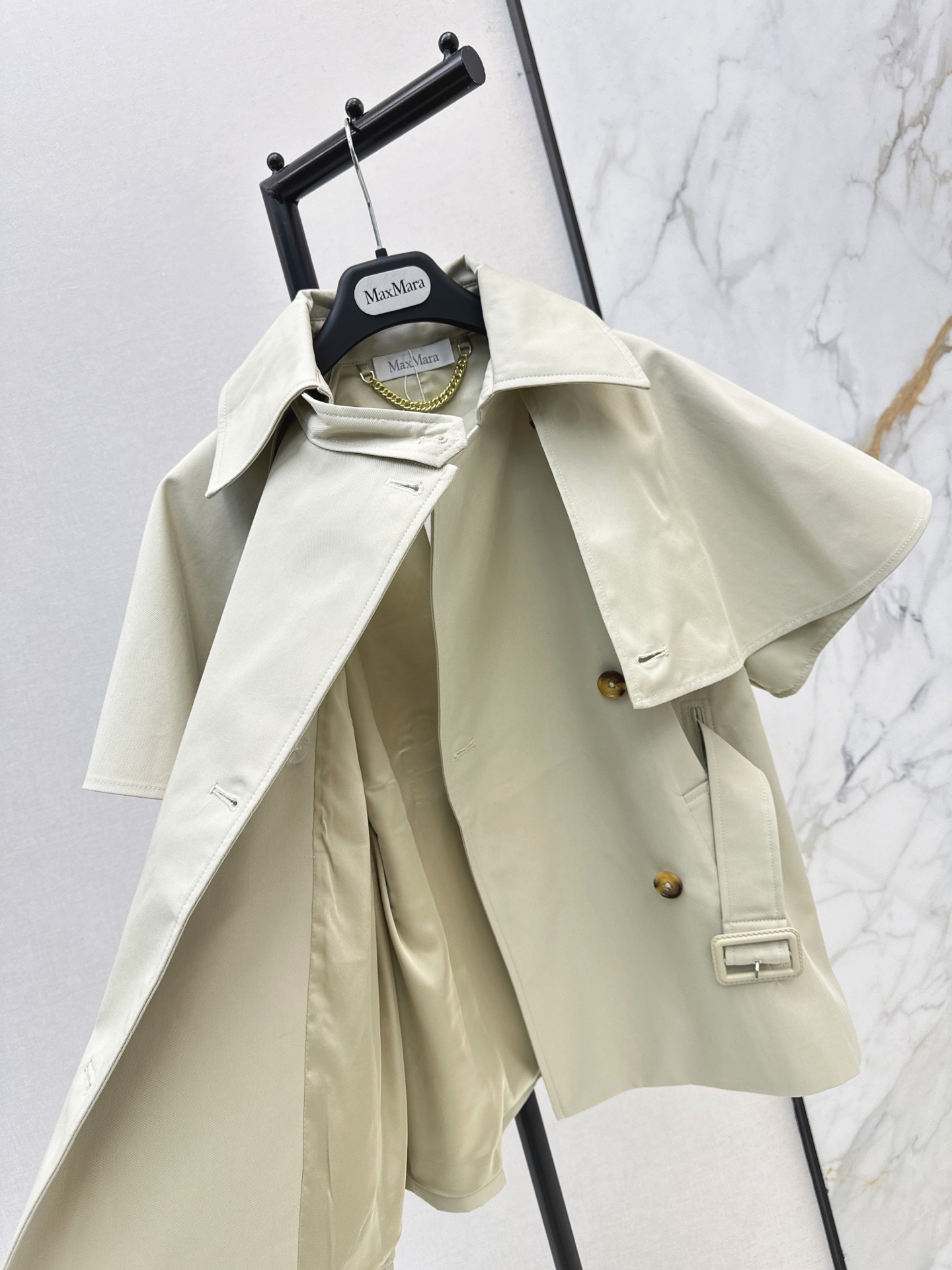 Max 26fw cape cropped trench coats