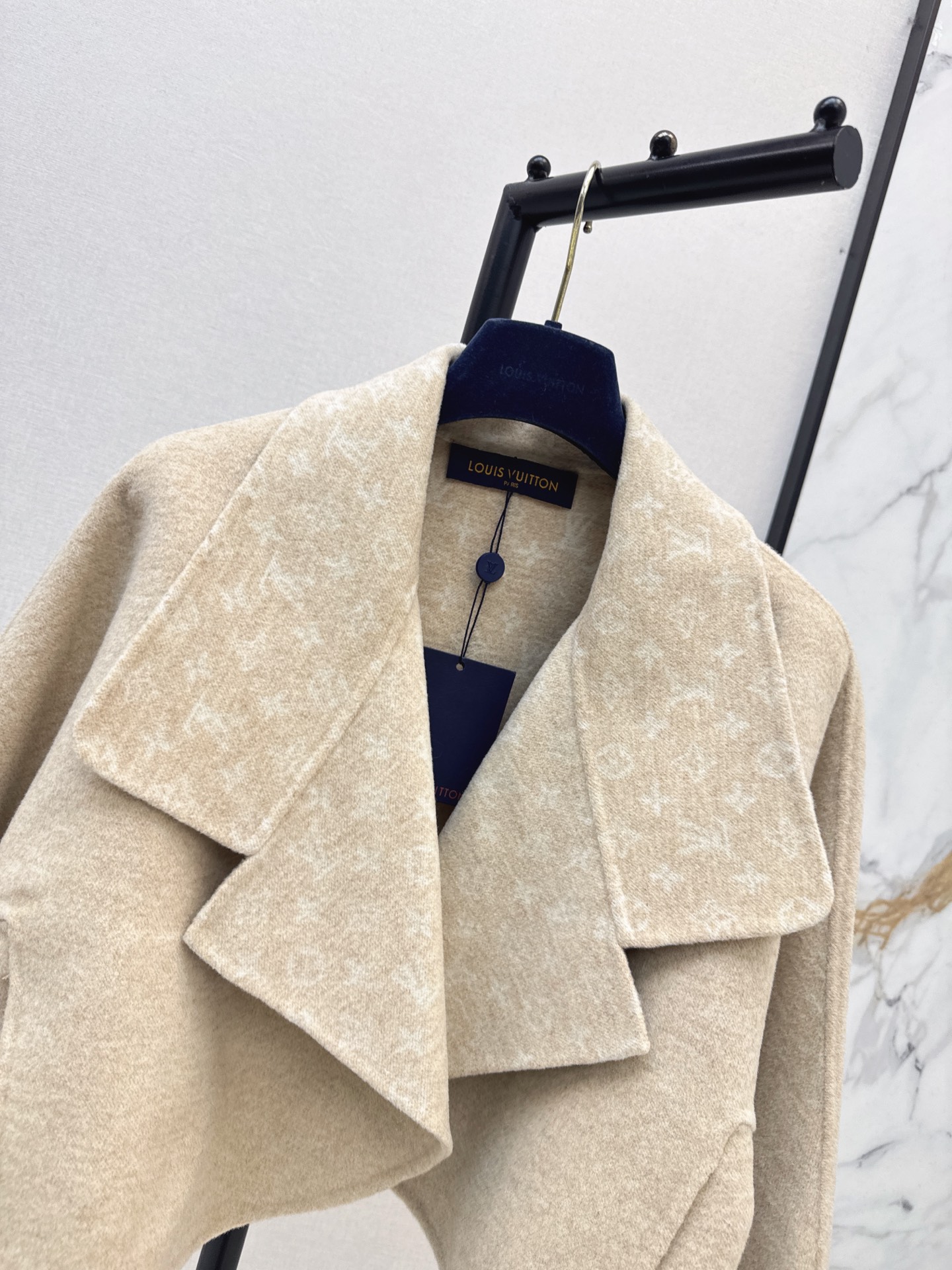 Loui 26fw cropped jacket