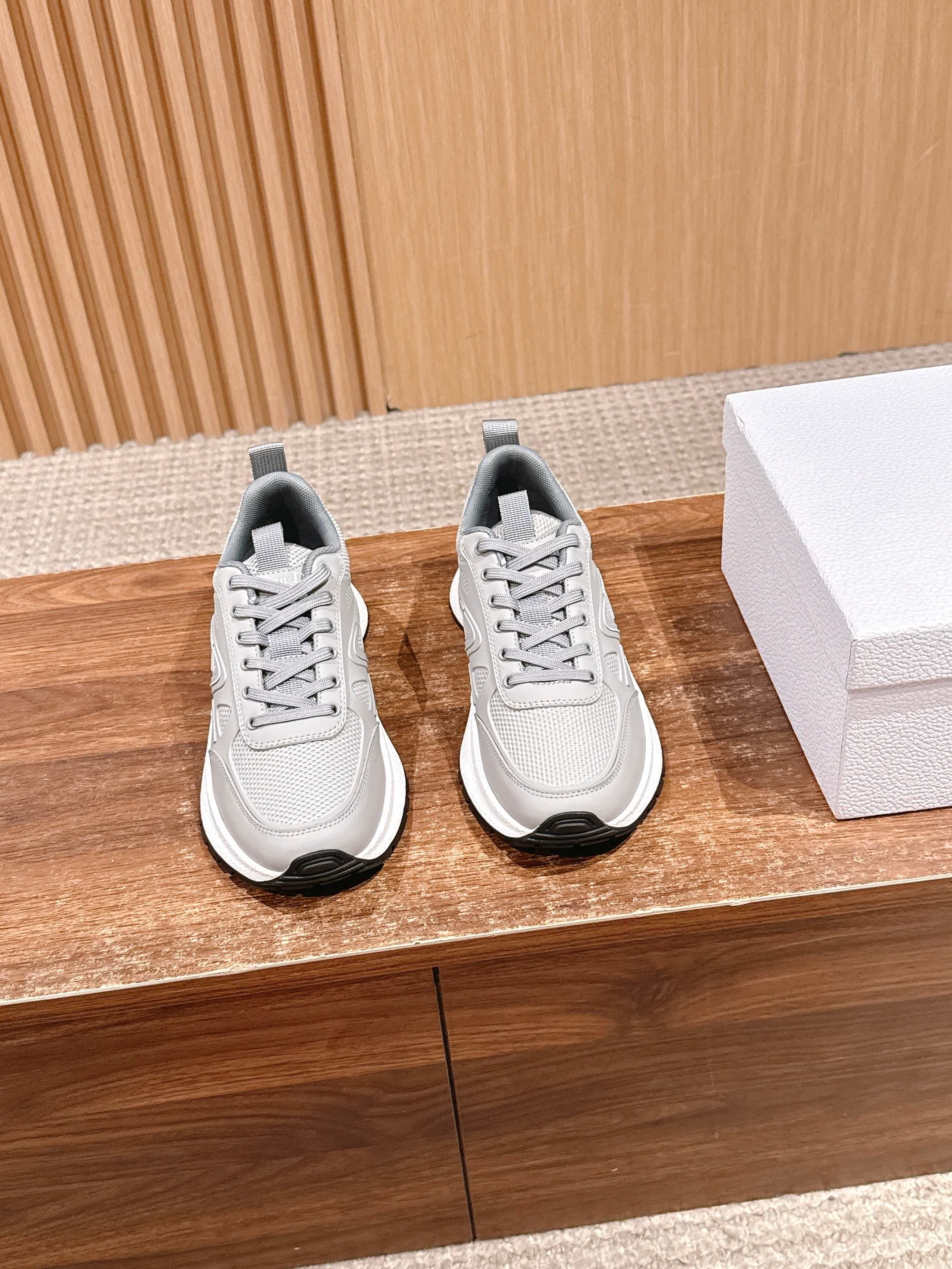CD 25fw sneaker