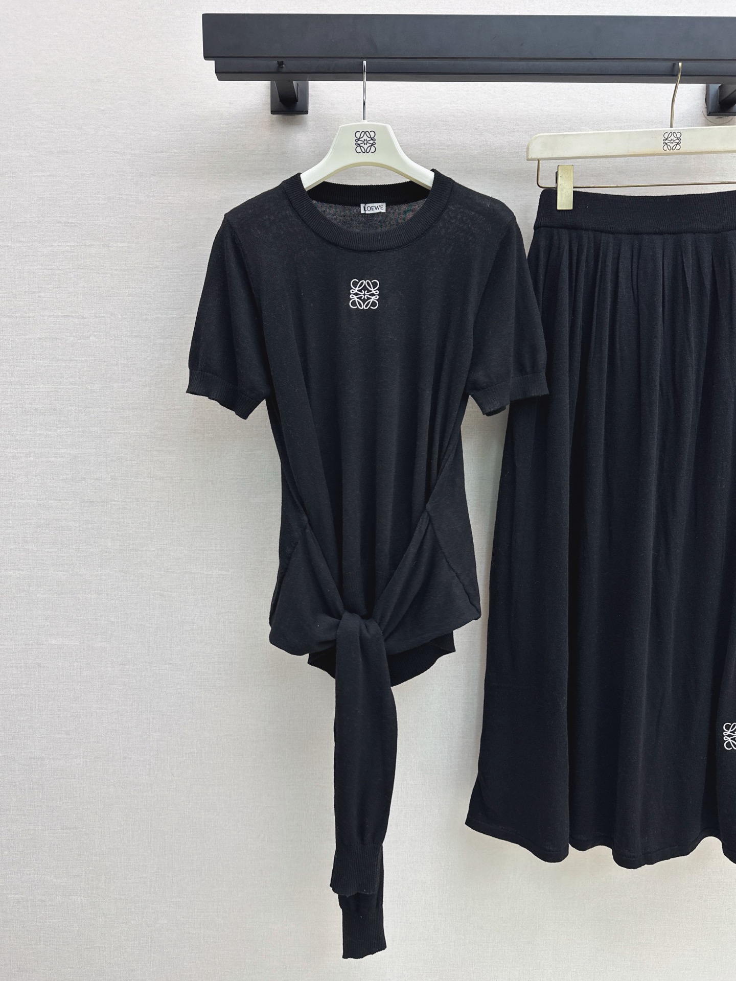 Loe 26fw knit top pleated skirt