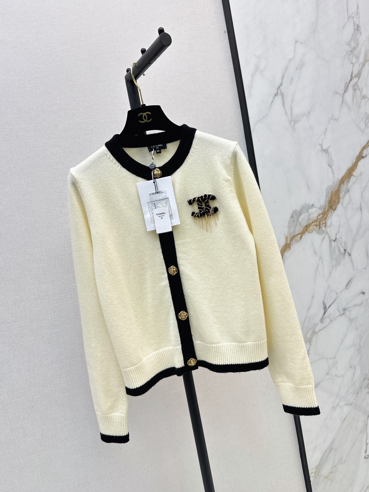 Chan 26fw cashmere knit cardigan