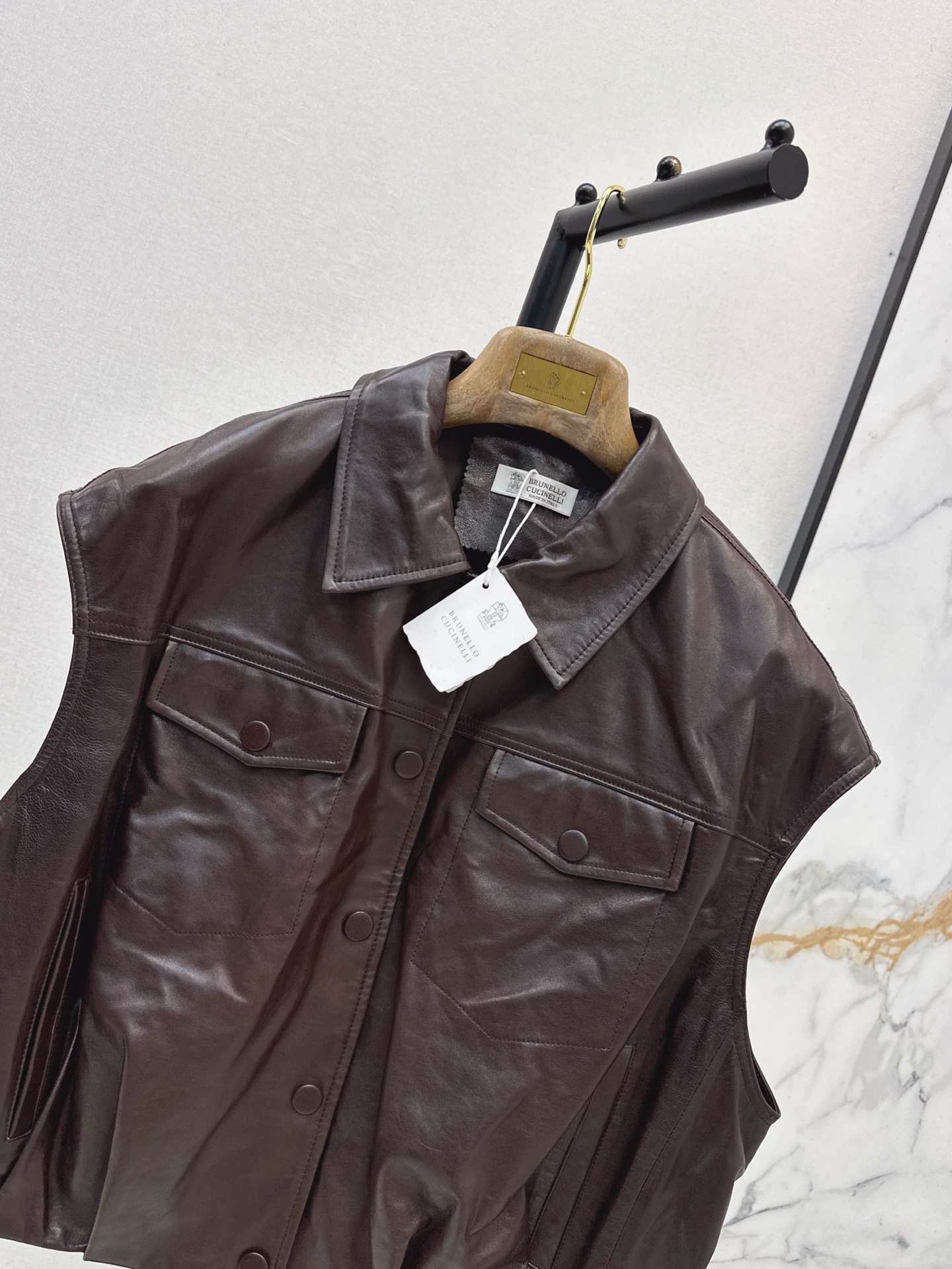 Brun 26fw leather vest jacket